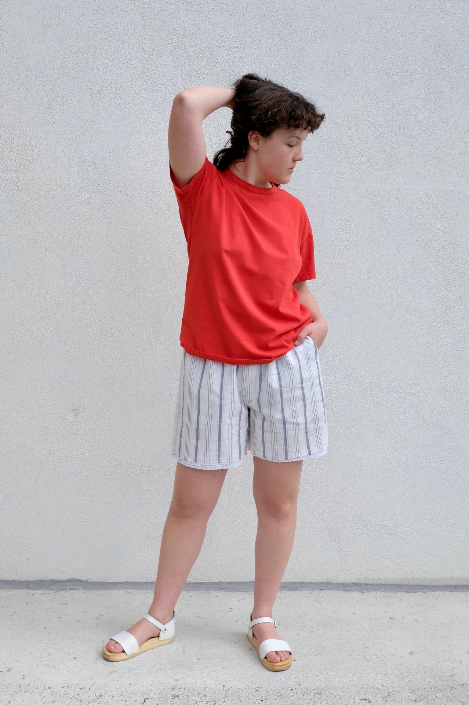 Black Regular Short Sleeve Tee / Red