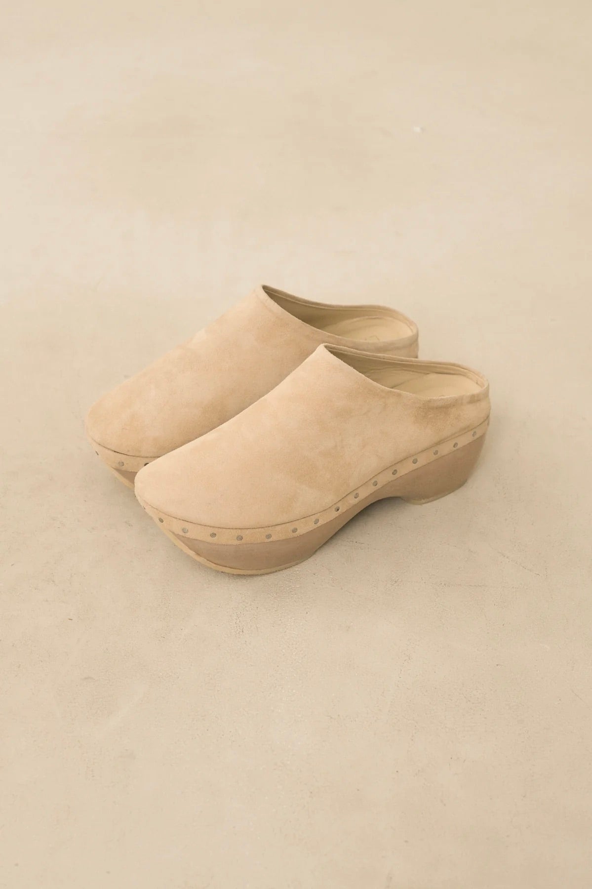 Lauren Manoogian Suede Contour Clog / Sand