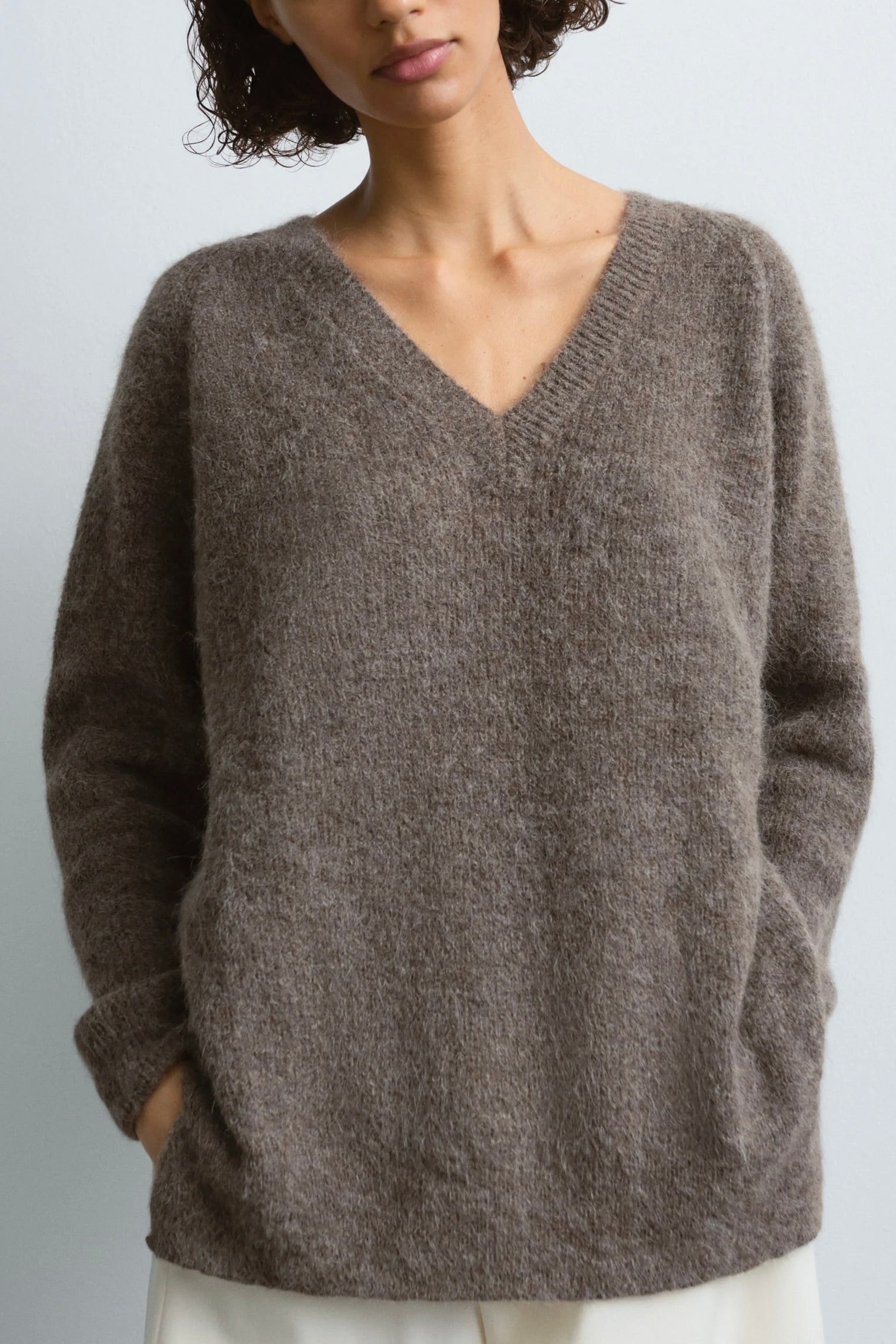 CORDERA Suri V Neck Sweater / Taupe