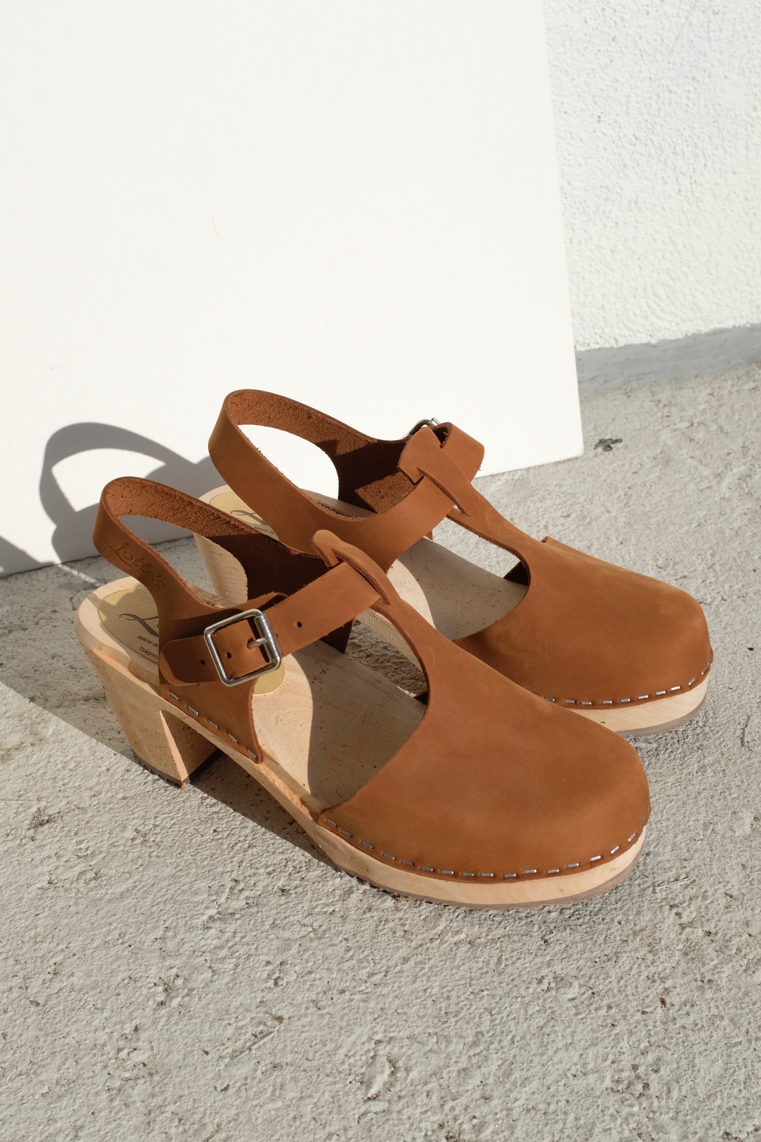 Lotta Highwood T Bar Clog / Brown