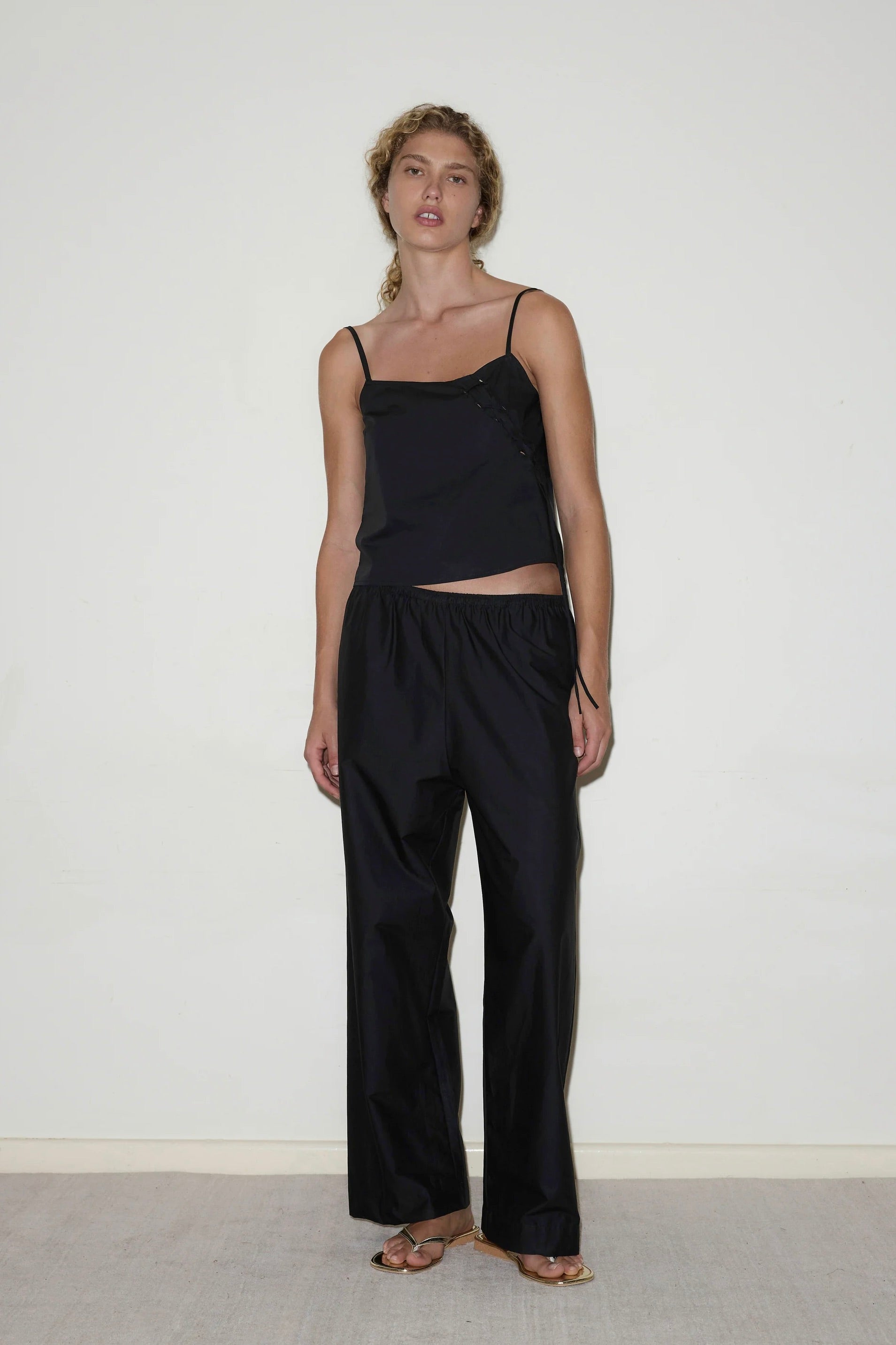 Deiji Studios Eyelet Top / Black