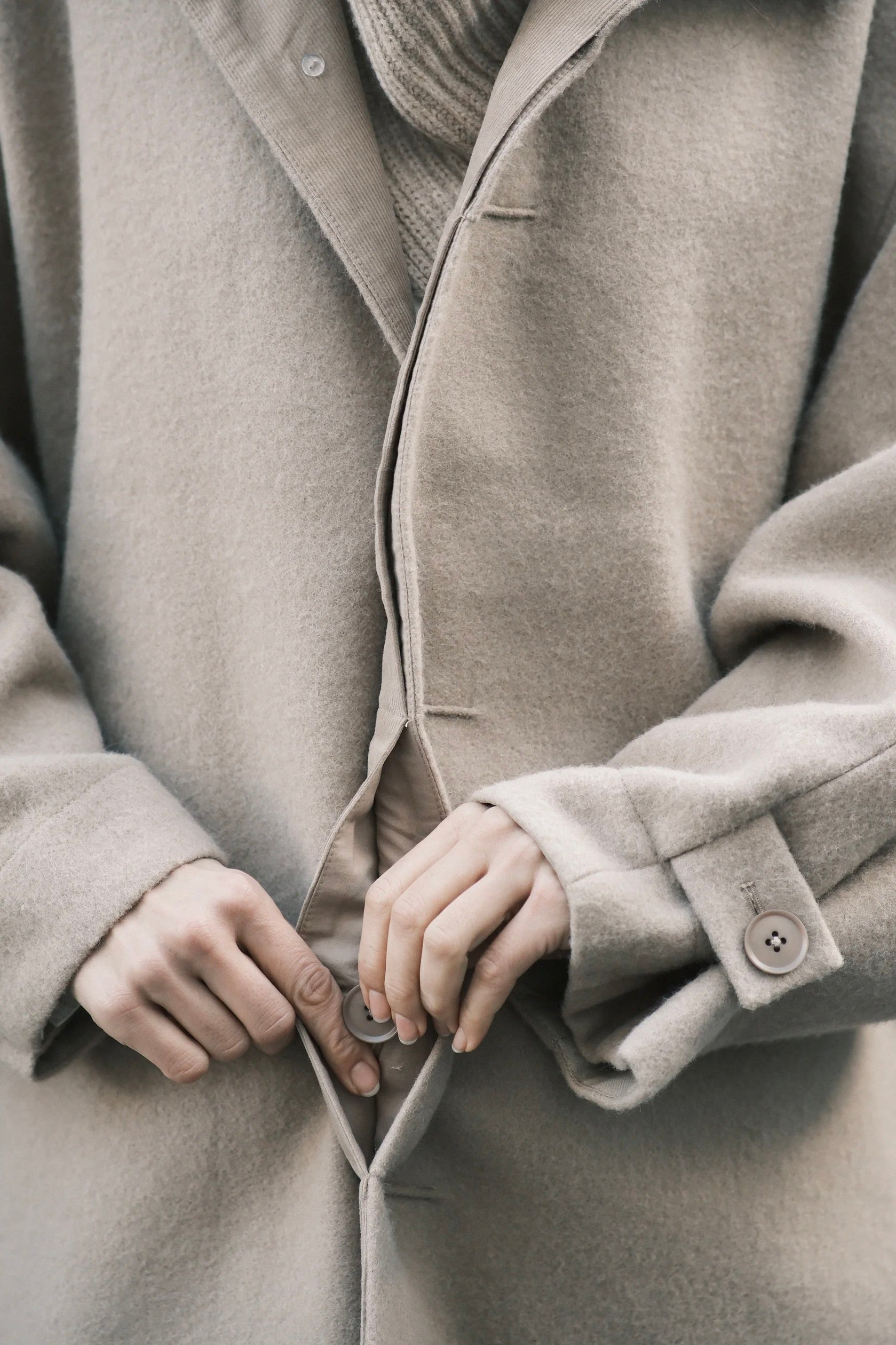 7115 by Szeki Cuffed Wool Coat / Desert Sand