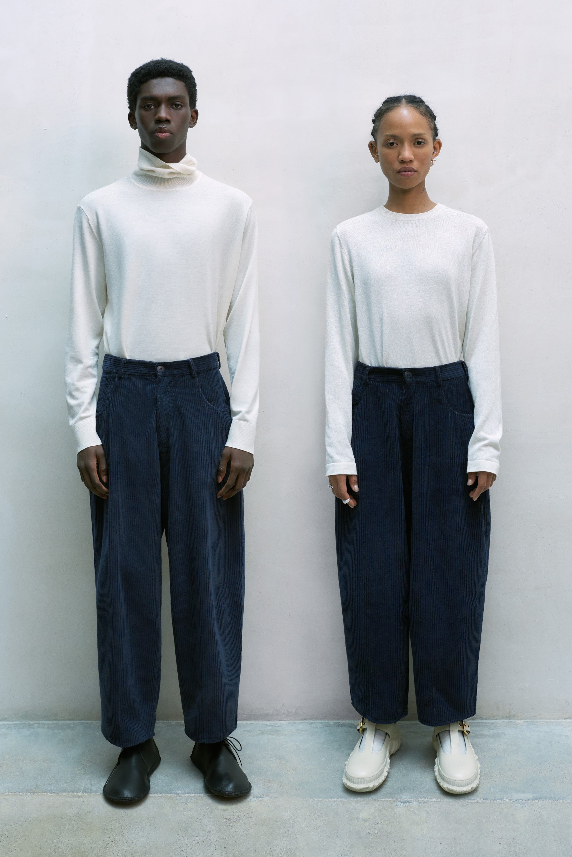Cordera Corduroy Baggy Pants / Dark Navy