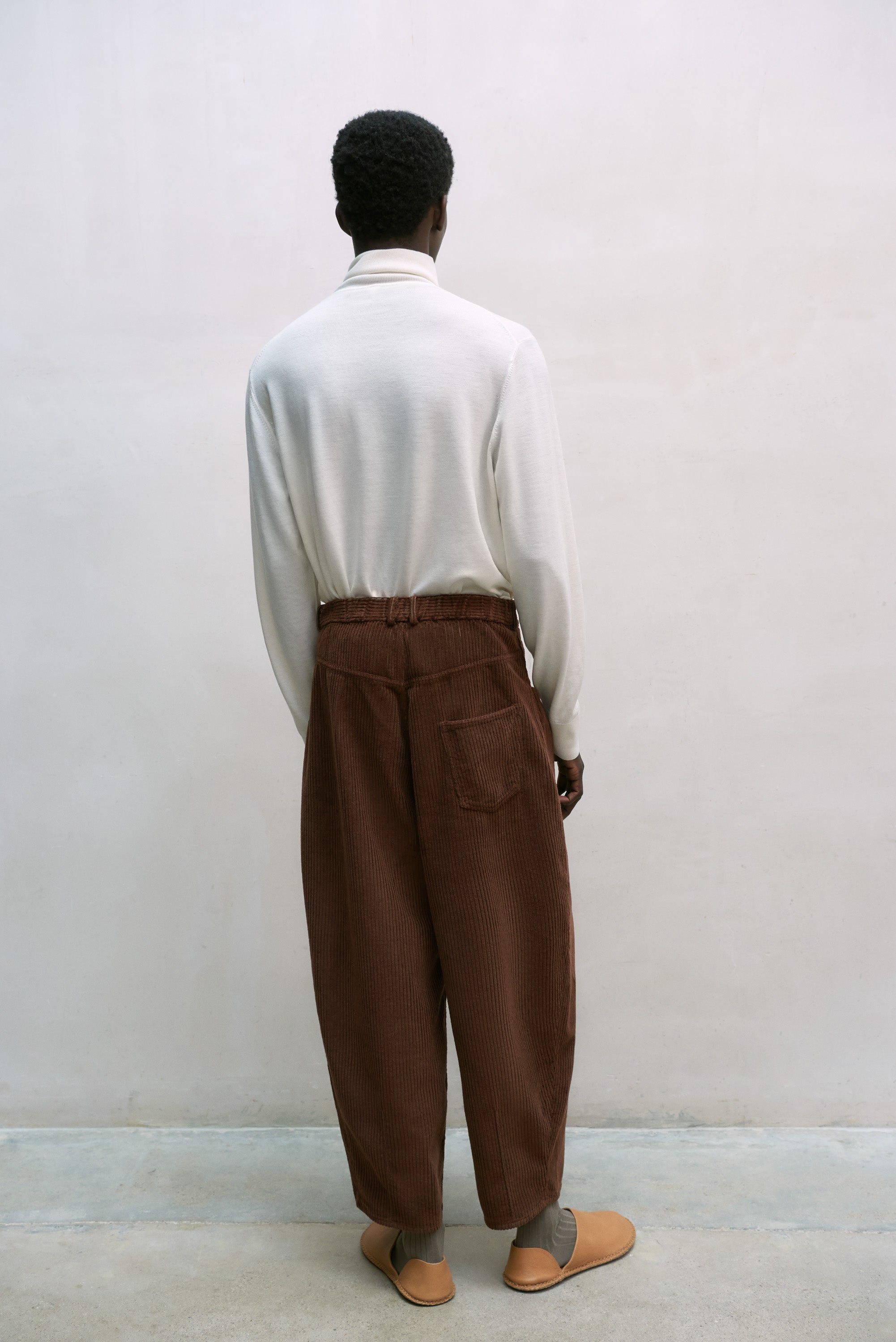 Cordera Corduroy Baggy Pants / Pardo