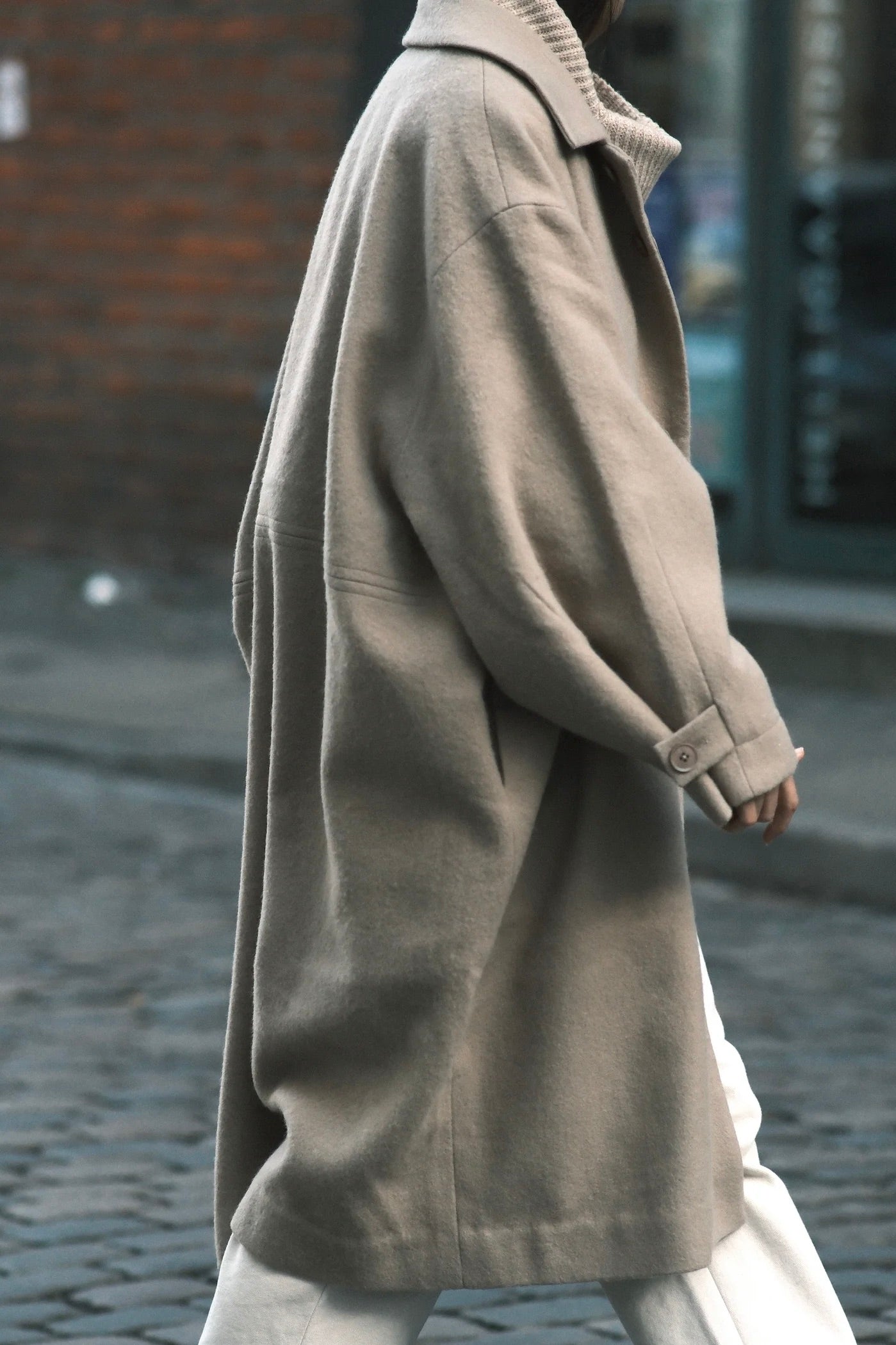 7115 by Szeki Cuffed Wool Coat / Desert Sand