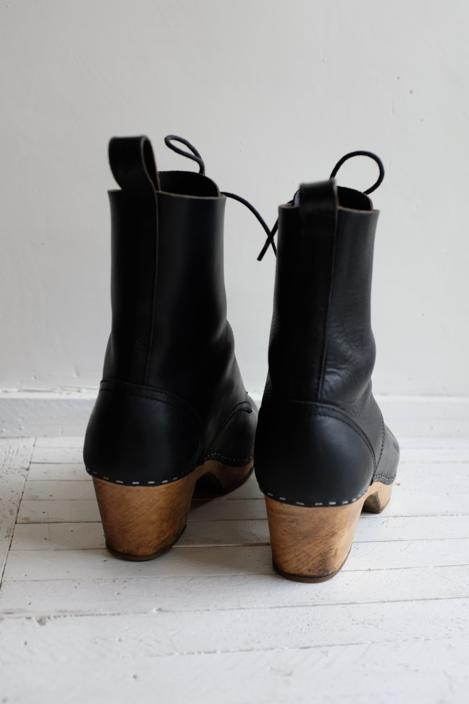 Pre-Loved / Swedish Hasbeens Granny boots / Black / Size 40