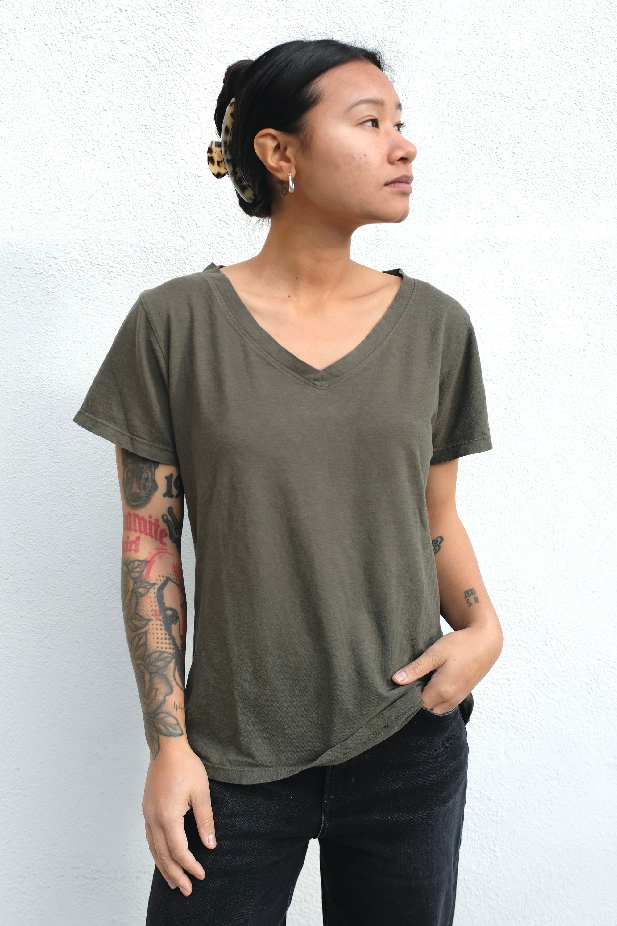 Paige V Neck / Olive Green