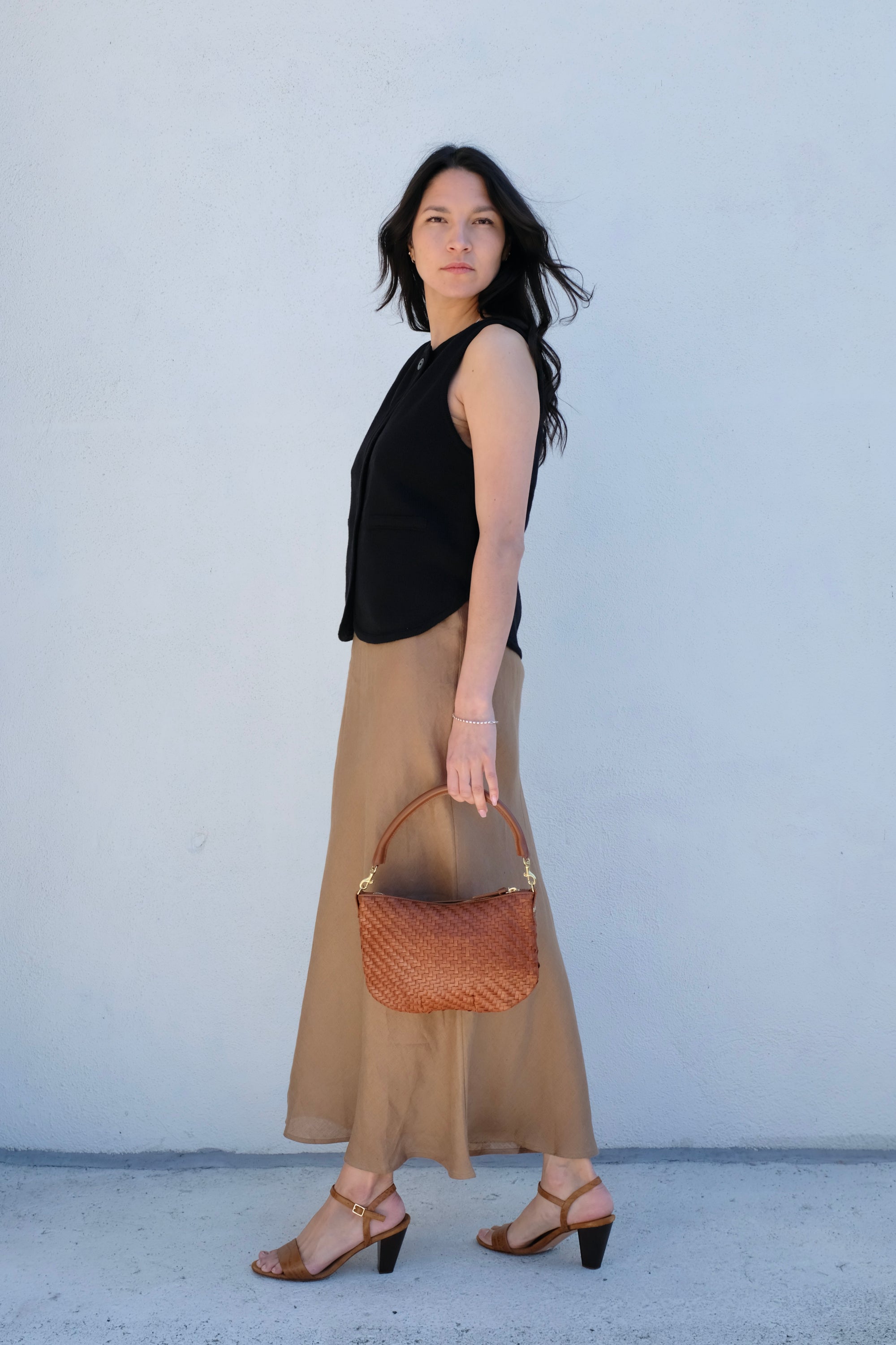 Clare V. Petit Moyen / Hazelnut Woven Zig Zag