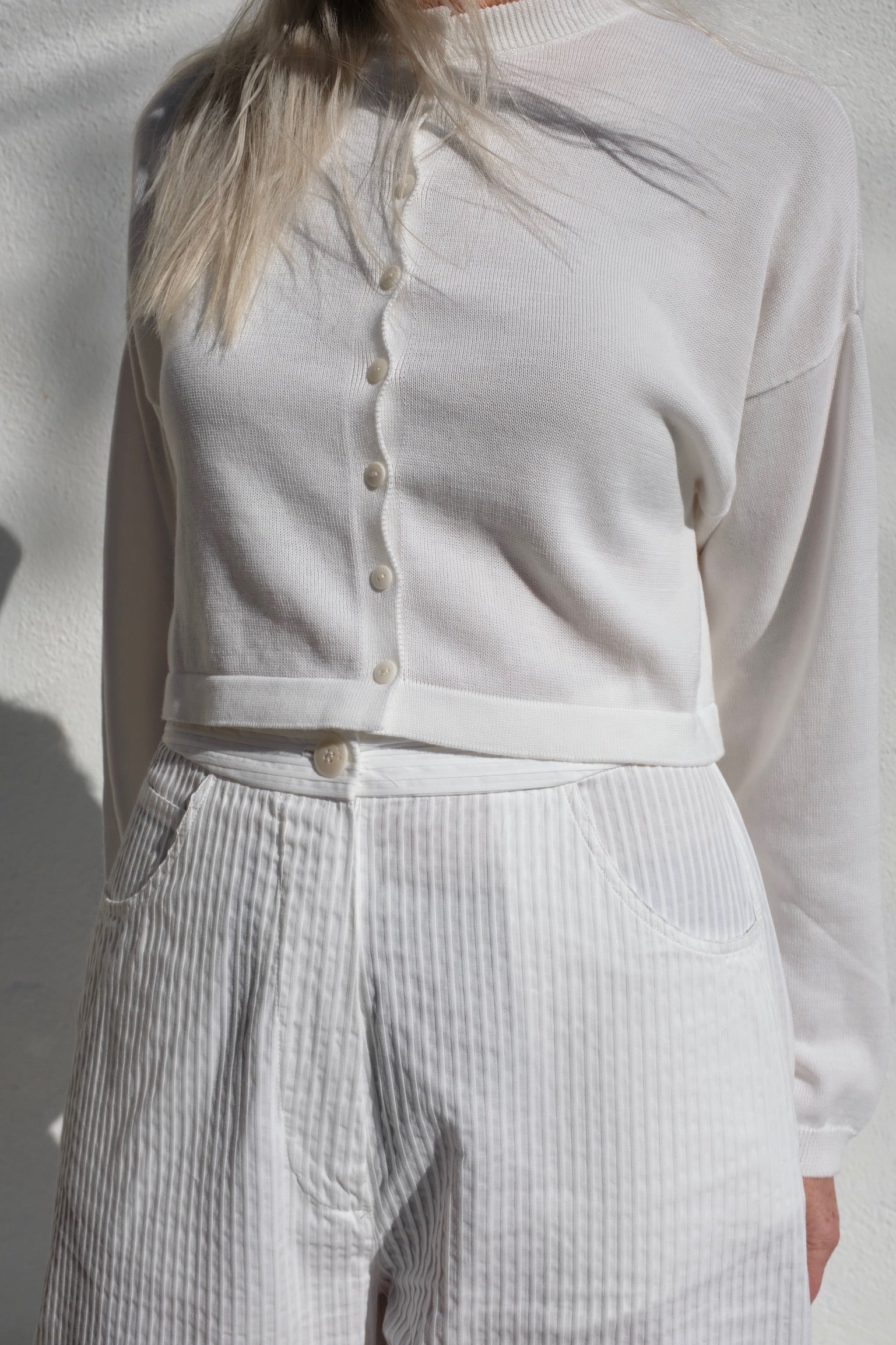 Cordera Cotton Cropped Cardigan / White