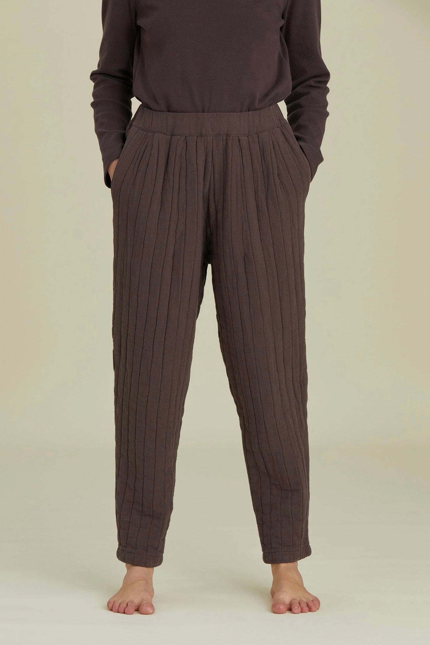 Black Crane Quilted Easy Pants / Plum