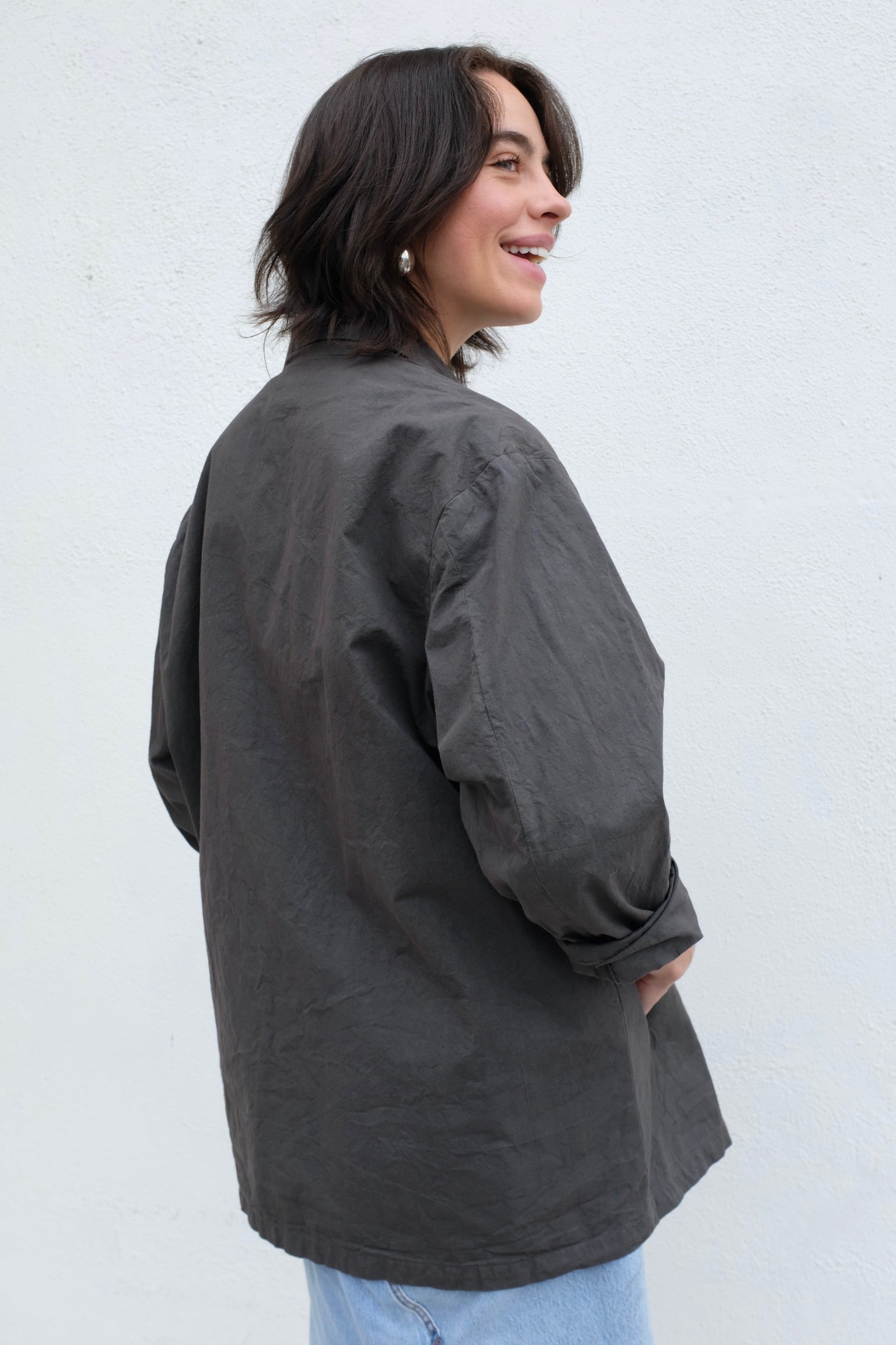Crinkled Blazer / Dark Grey