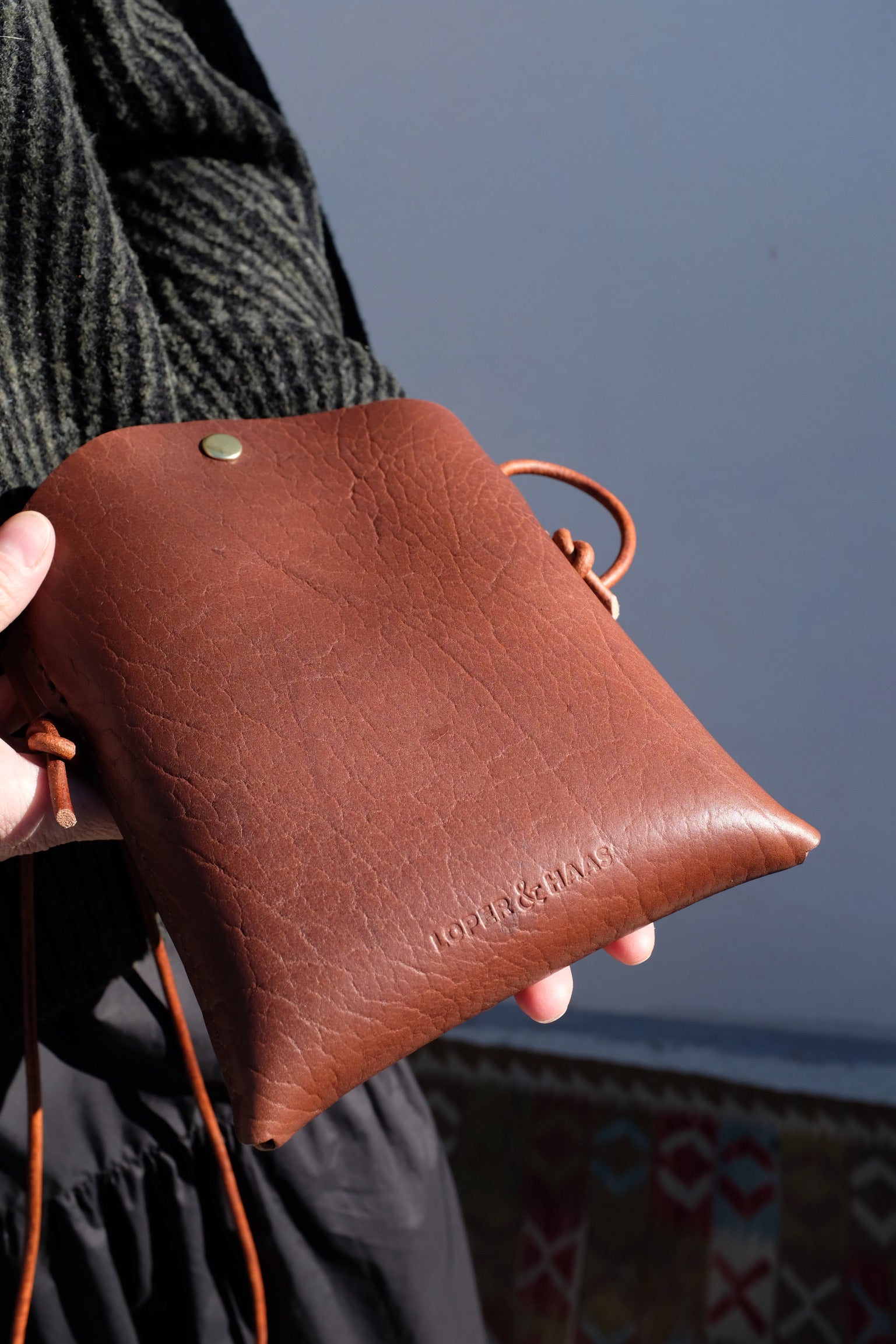 Loper & Haas Petite Arc Crossbody / Rugged Whiskey