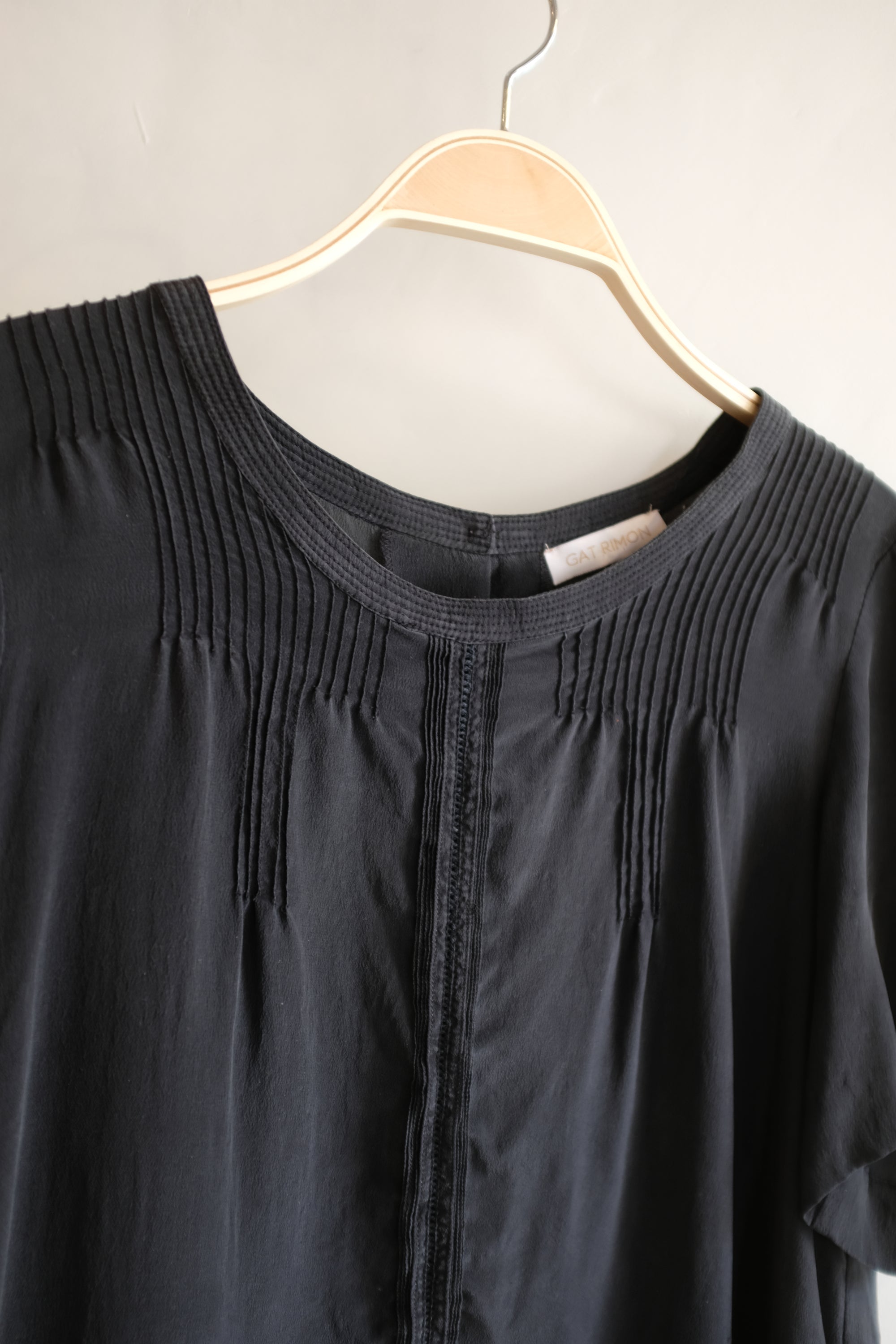 Pre-loved / Gat Rimon Silk Tee / Size 3