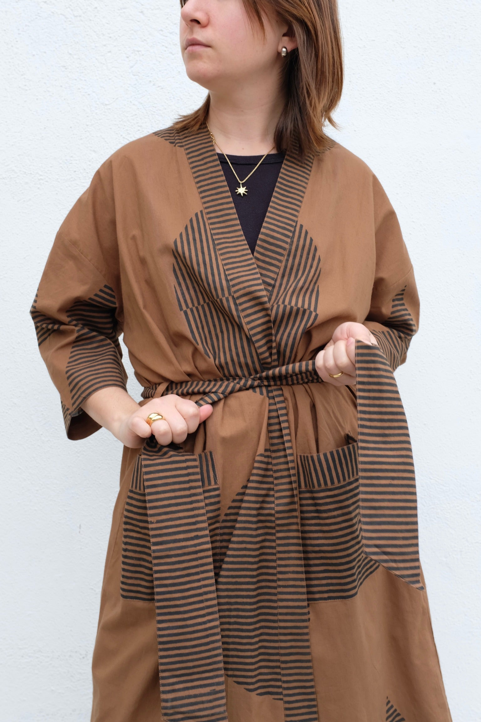 Block Shop Temple Robe / Walnut
