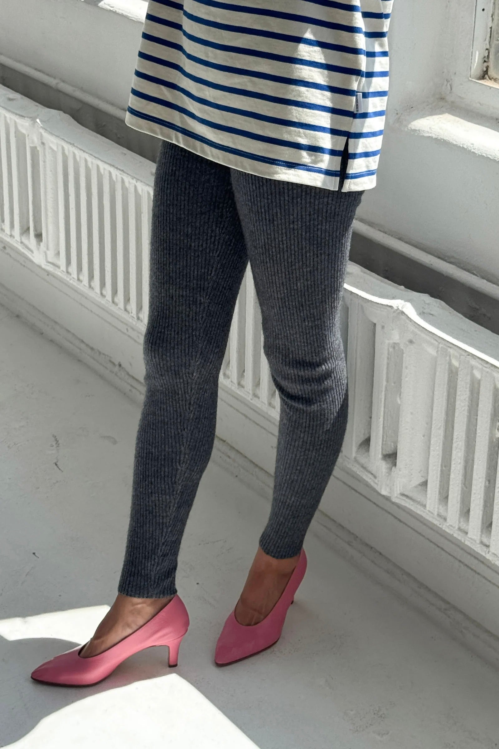 Le Bon Shoppe Cashmere Ribbed Leggings / Charcoal