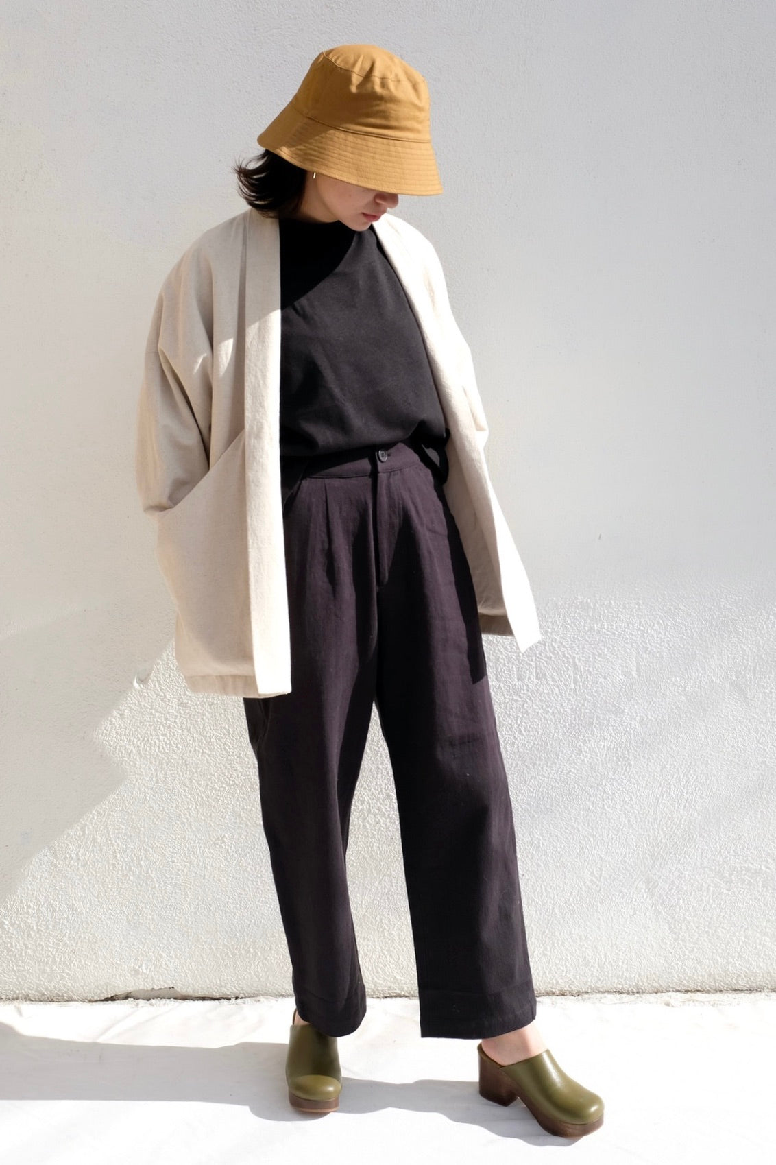 Szeki Curve Legged Trouser / Black