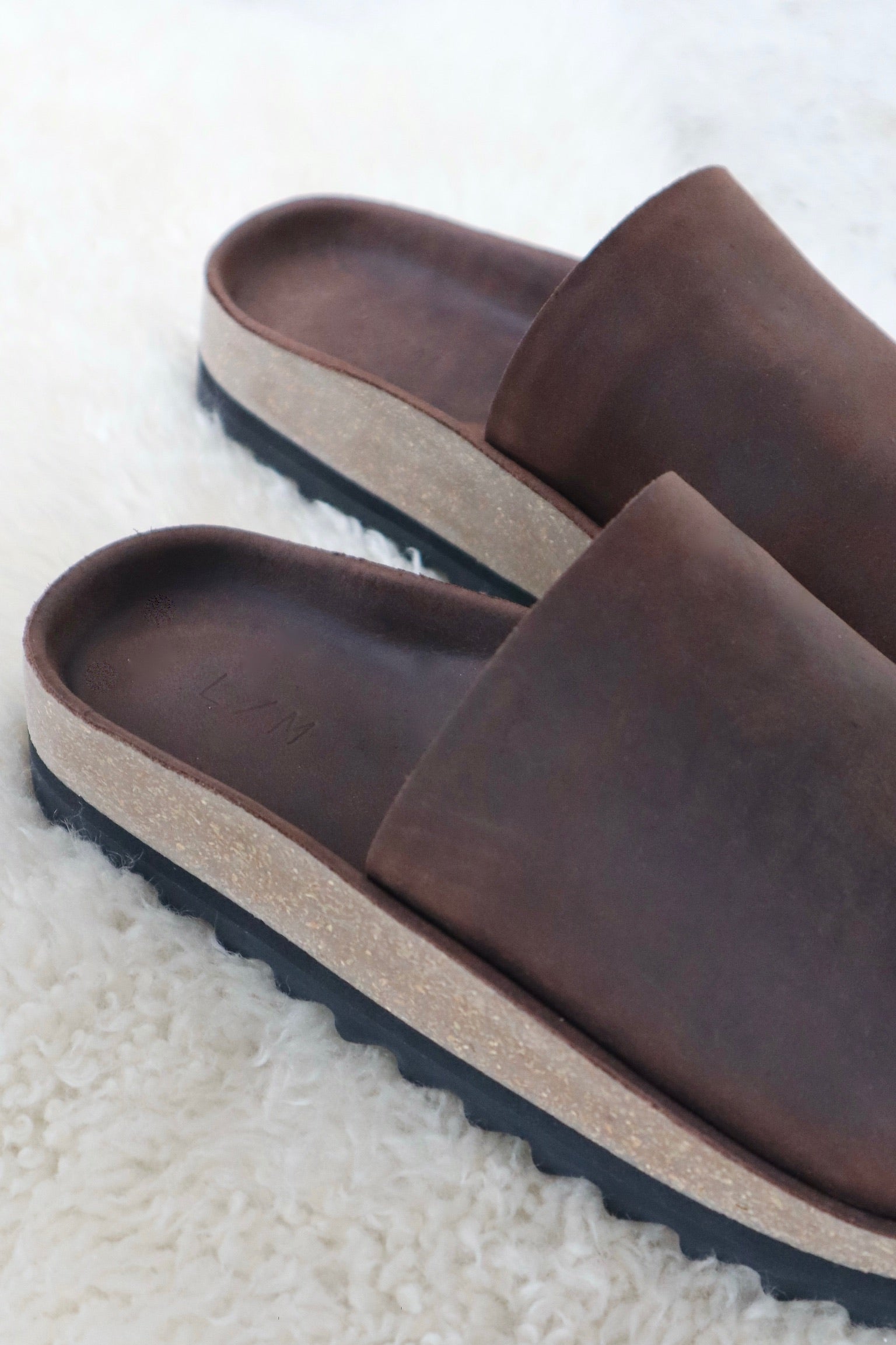 Raw Contour Slide / Saddle