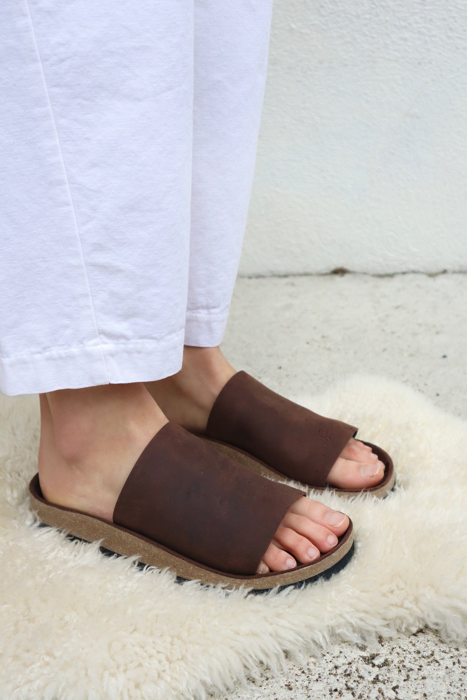 Raw Contour Slide / Saddle