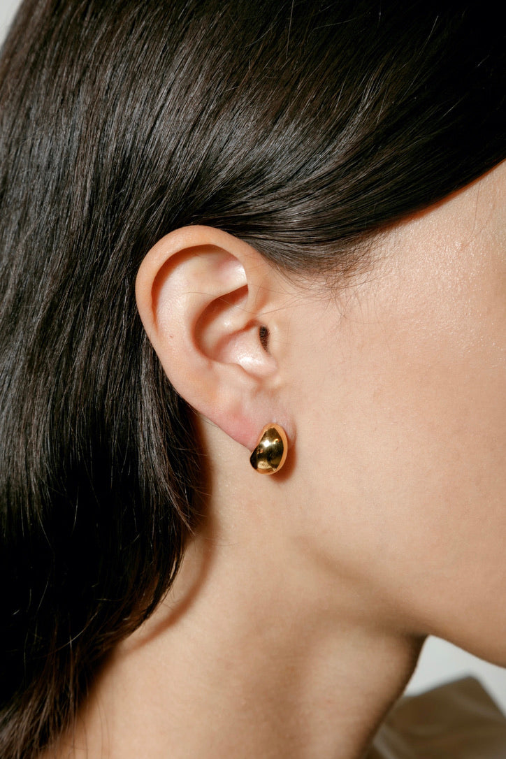 Wolf Circus Small Remy Earrings / 14K Gold-Plated