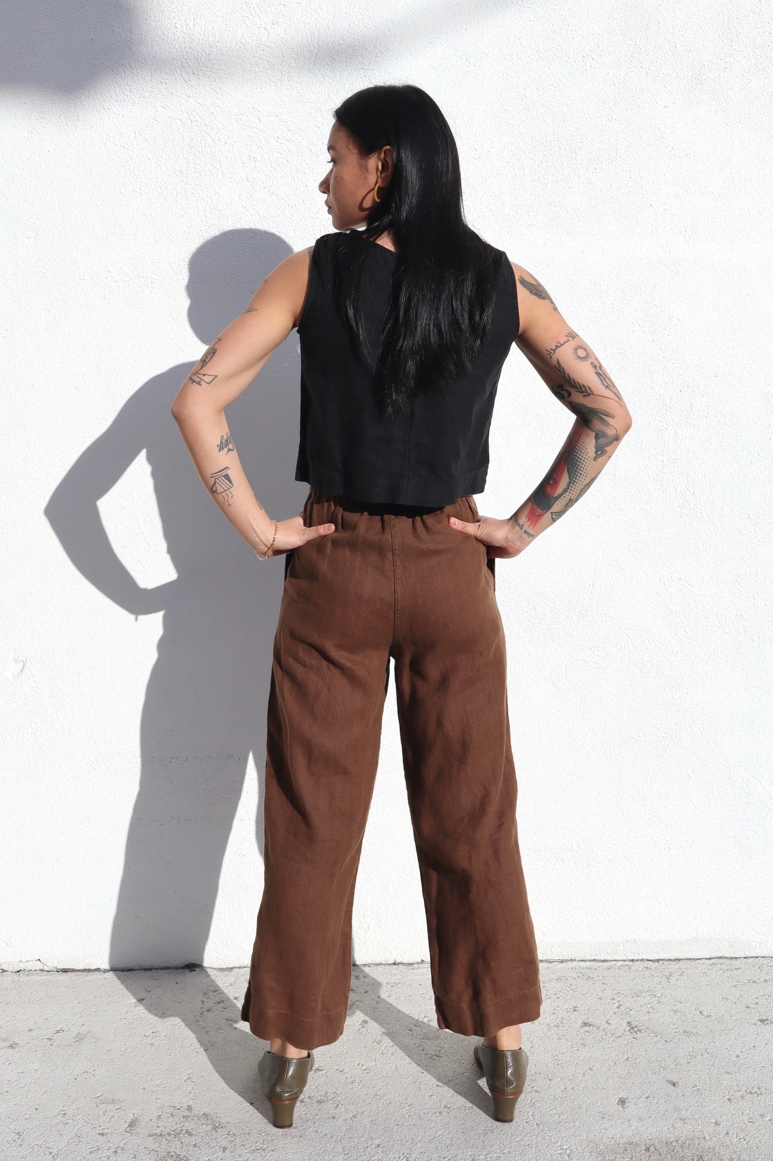 Shelter Lou Tank Top / Black