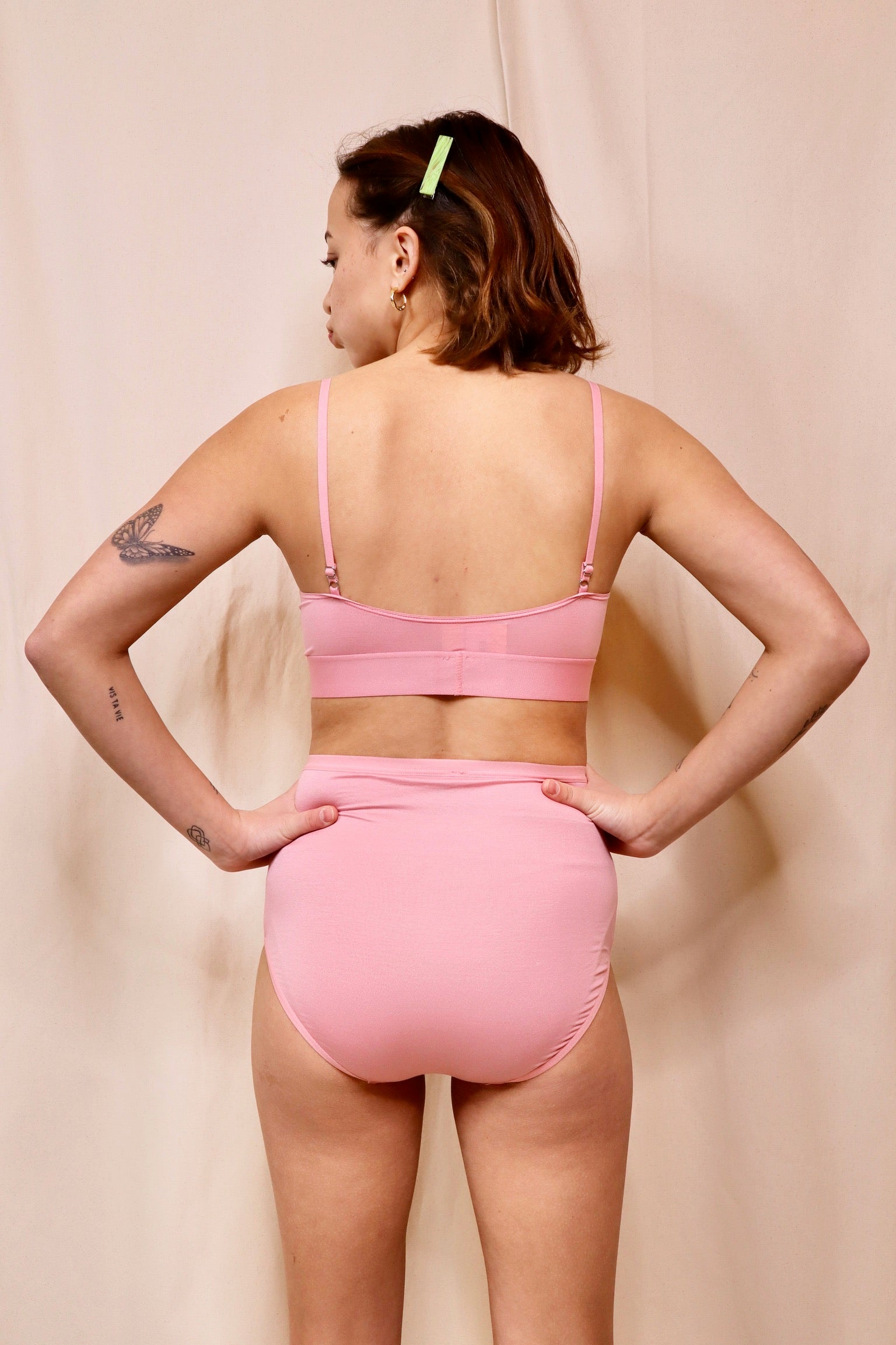 Baserange Highwaist Bell Pants / Ruby