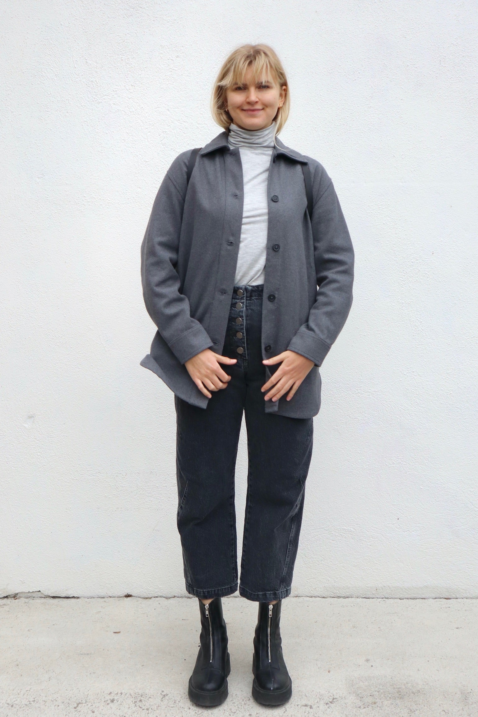 Anián The Painters Coat, Wolf