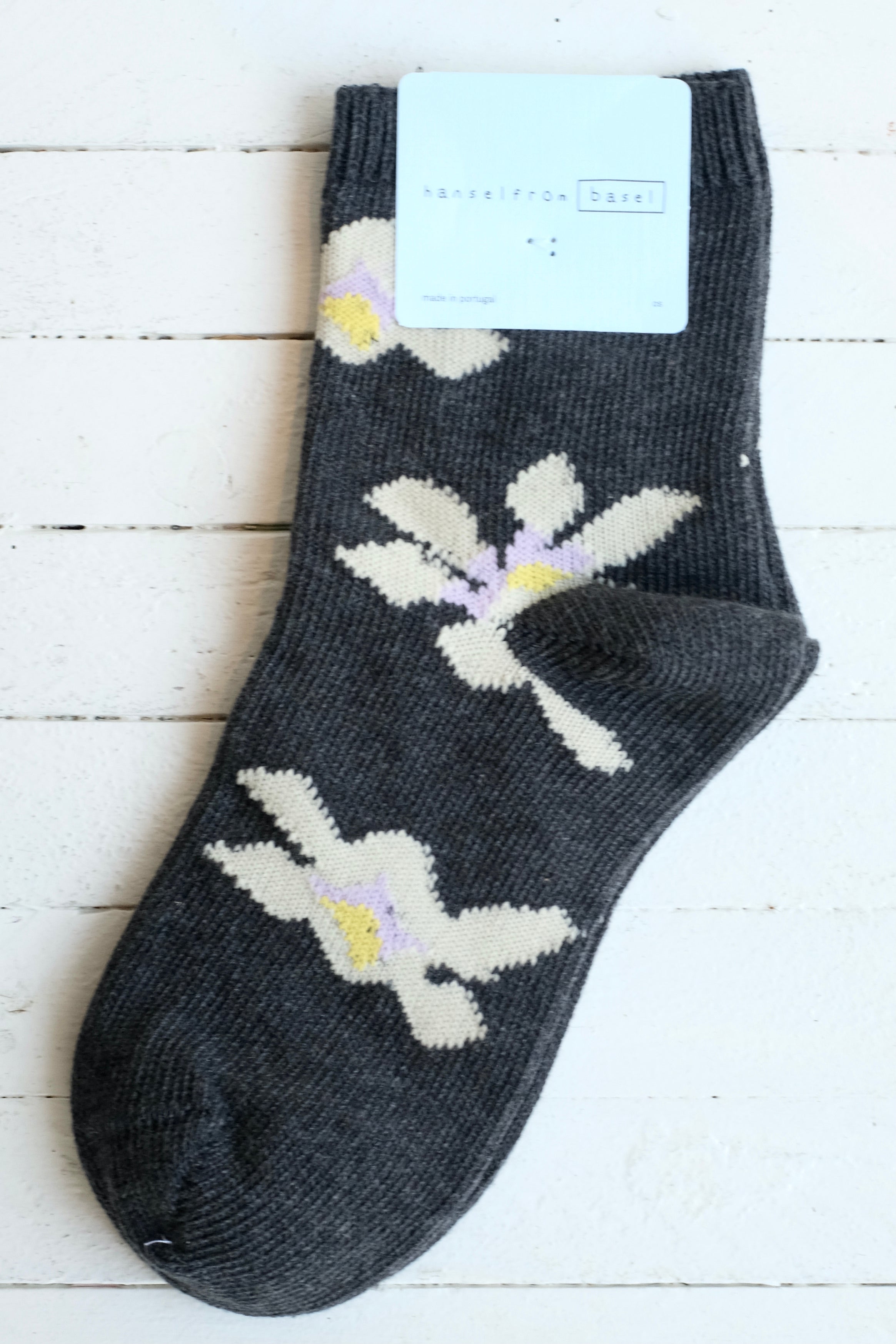 Hansel from Basel Ikebana Short Crew / Charcoal