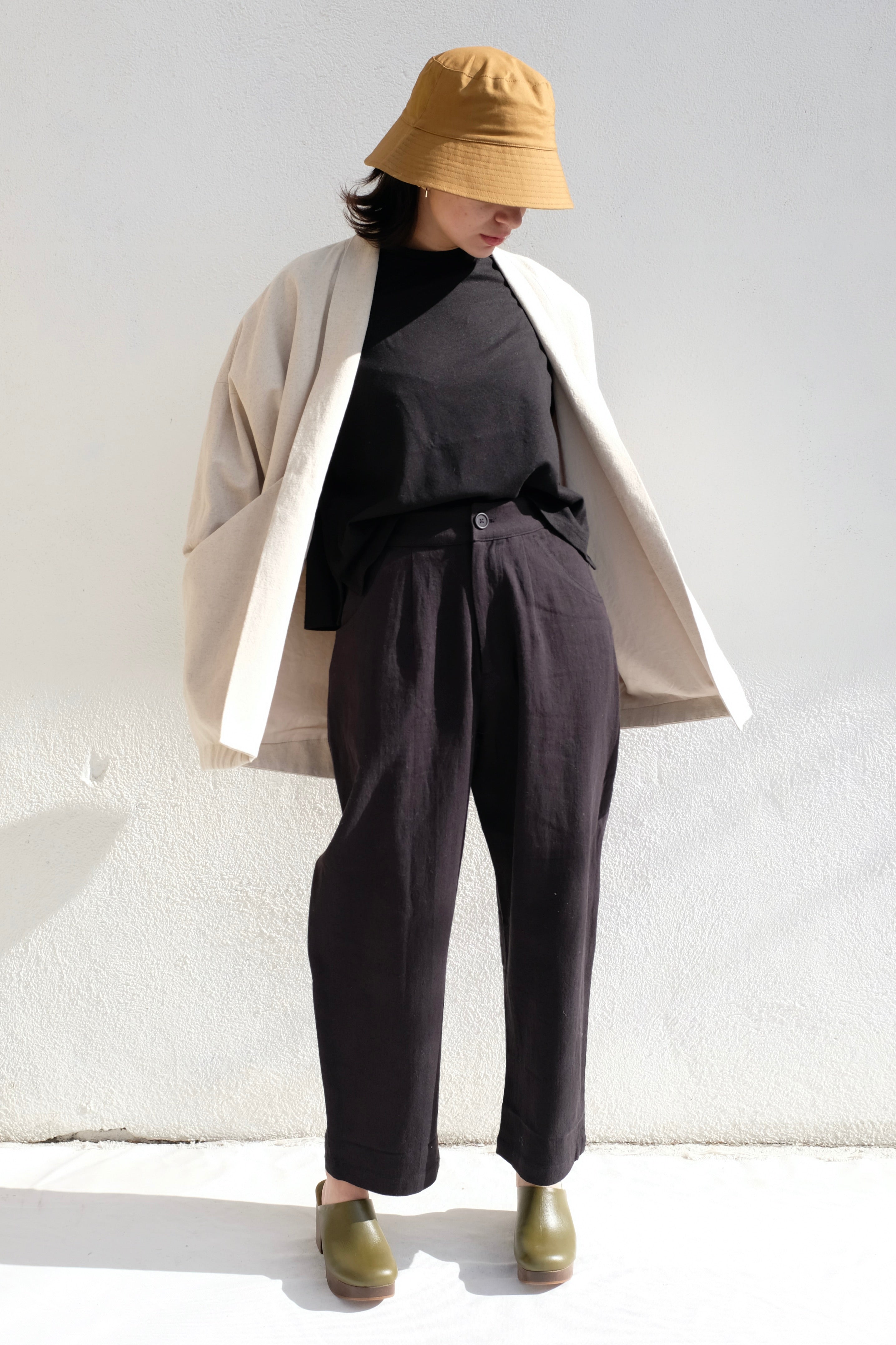 Szeki Curve Legged Trouser / Black