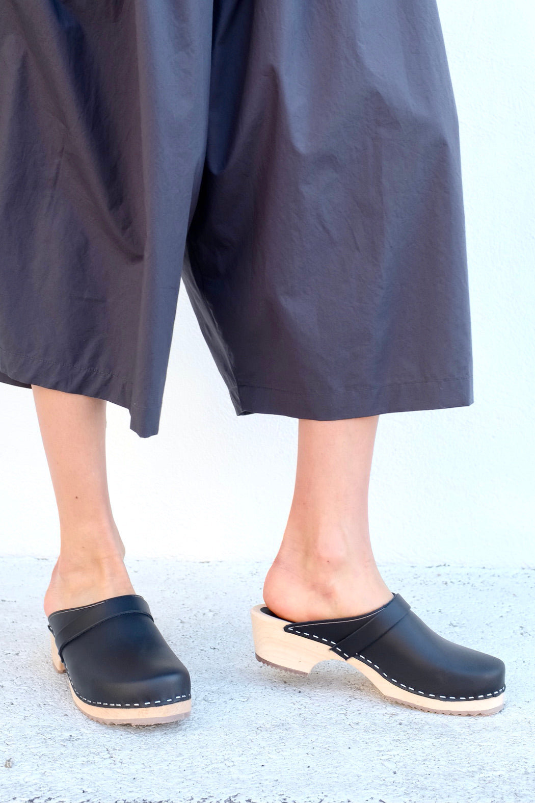 Lotta Classic Clogs / Black
