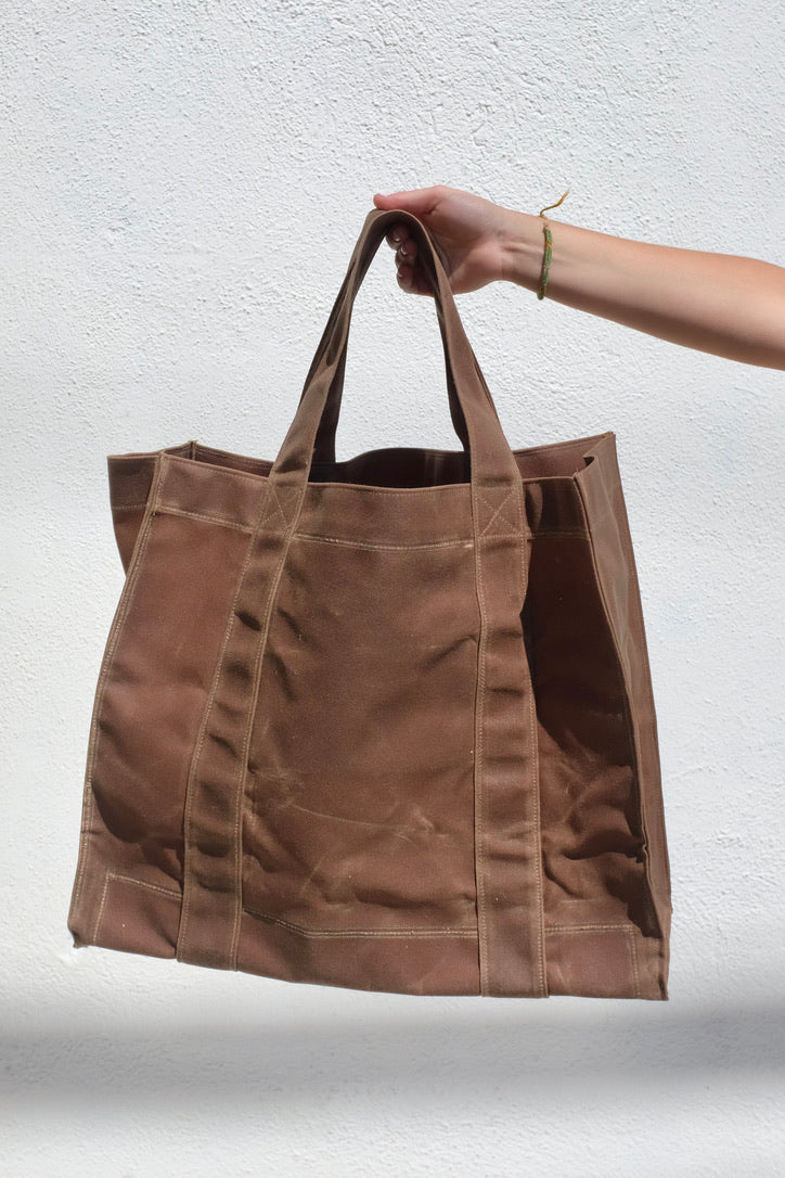 Small Lot Waxed Canvas Tote / Brown