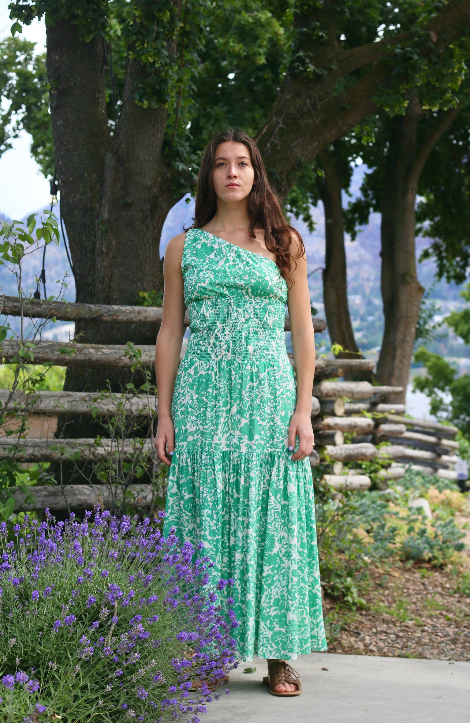 Peony Vacation Midi Dress / Clover