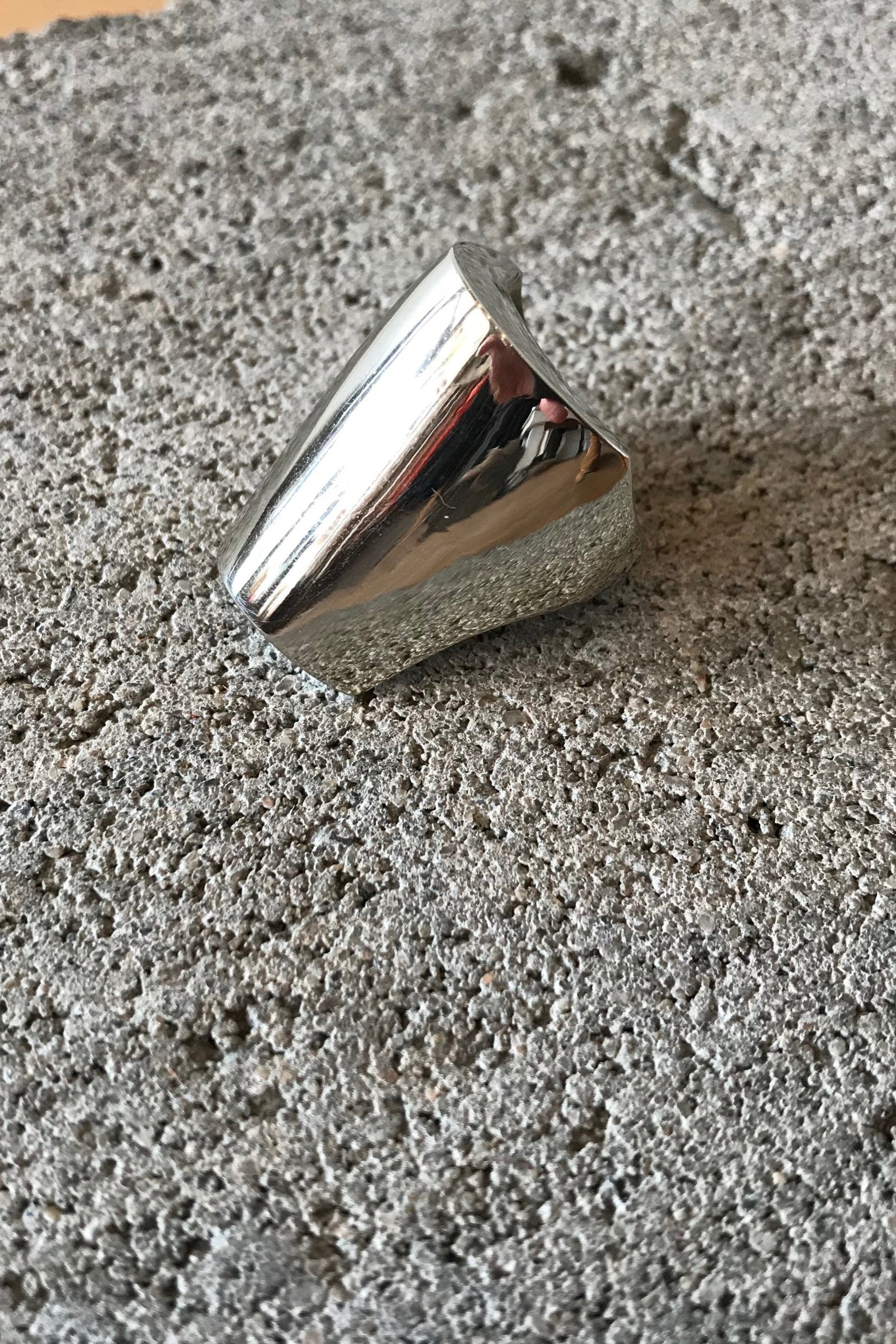 Quarry Bancroft Ring / White Bronze