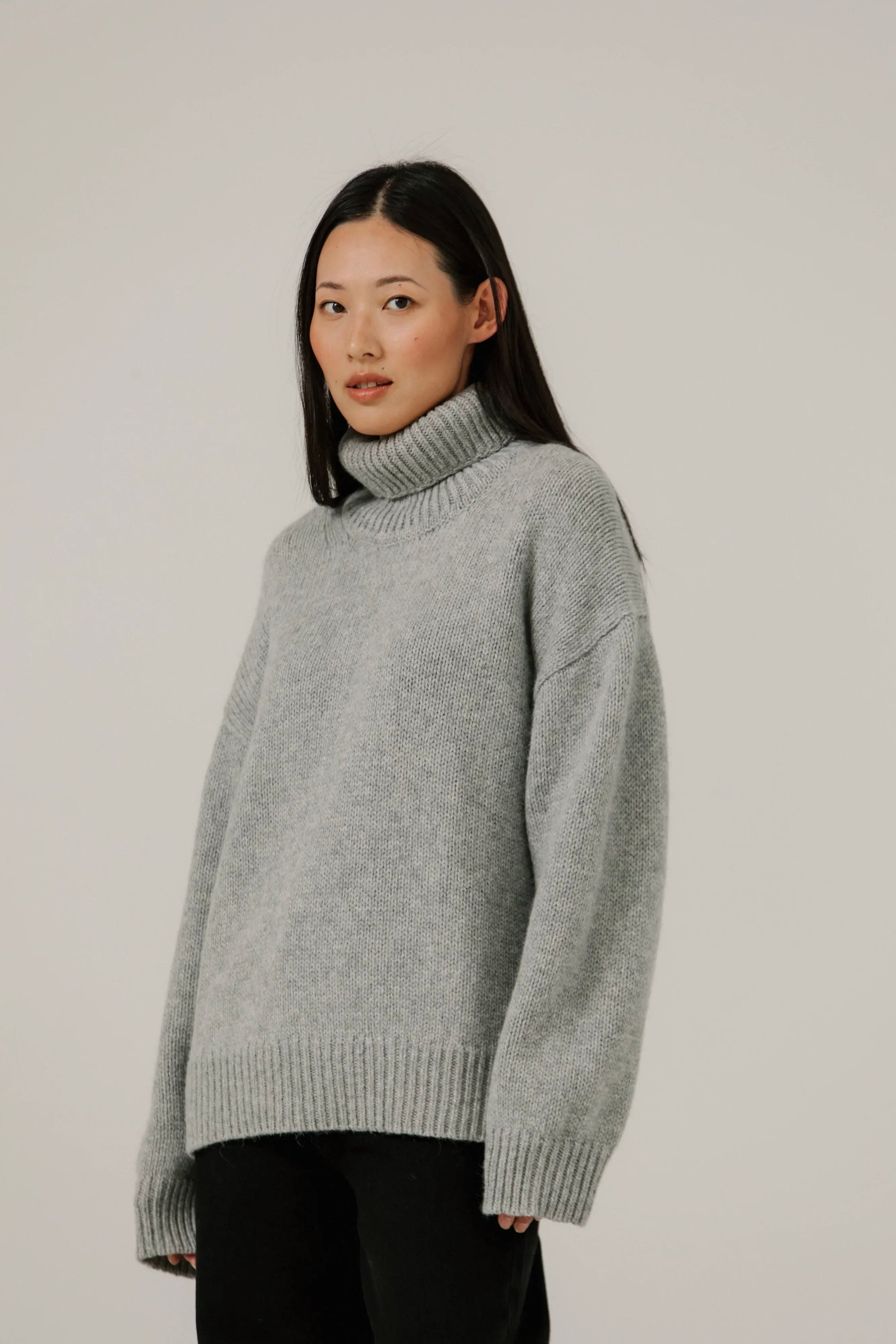 bare knitwear / pop-up