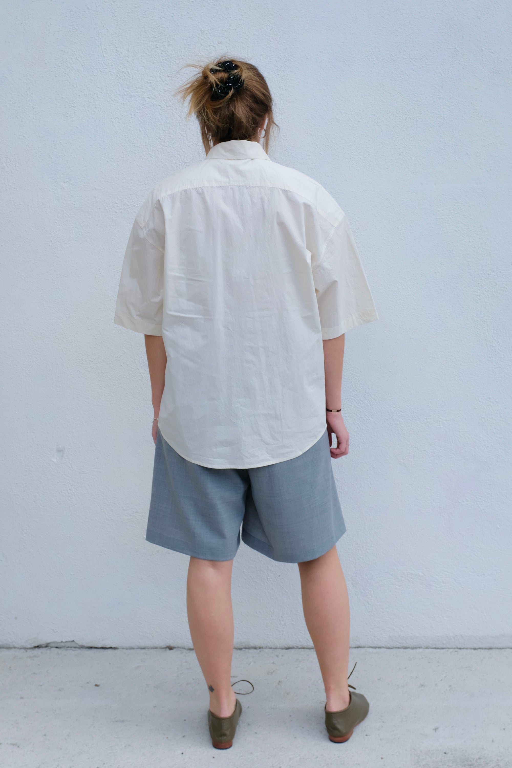 Oversized Short Sleeve Shirt / Off White