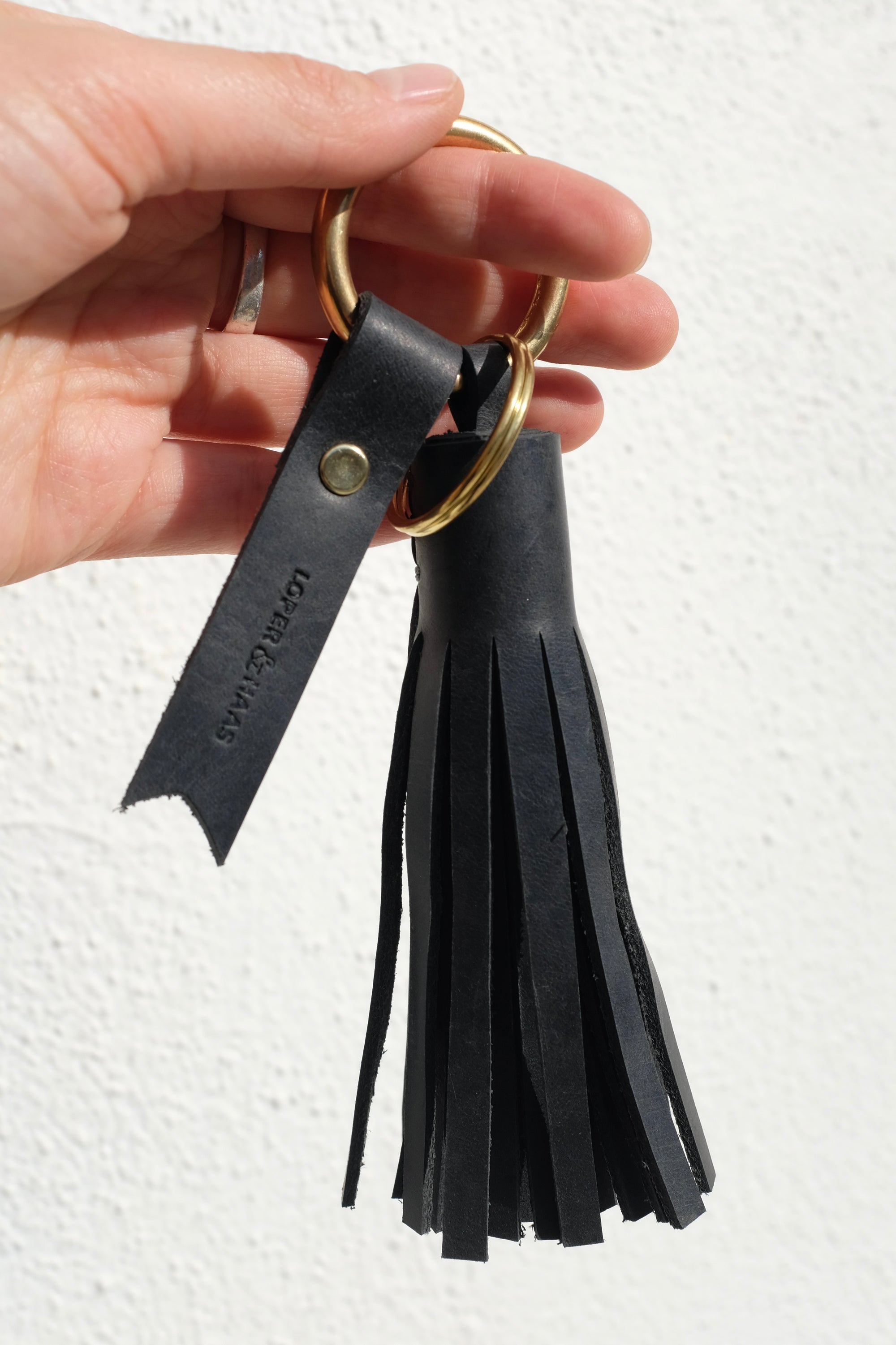 Loper & Haas Tassel Keychain / Black O