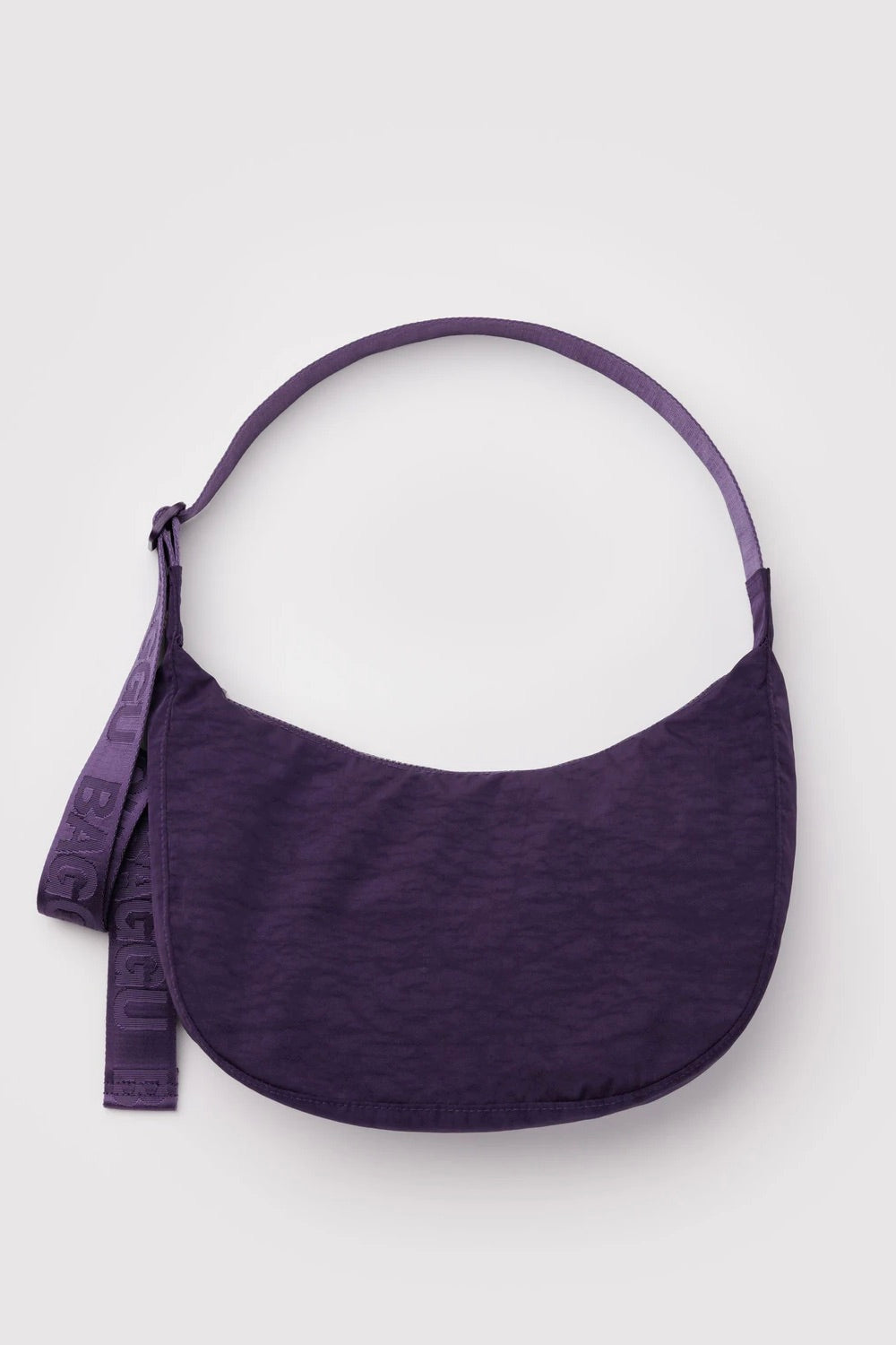 Baggu Medium Nylon Crescent Bag / Fig