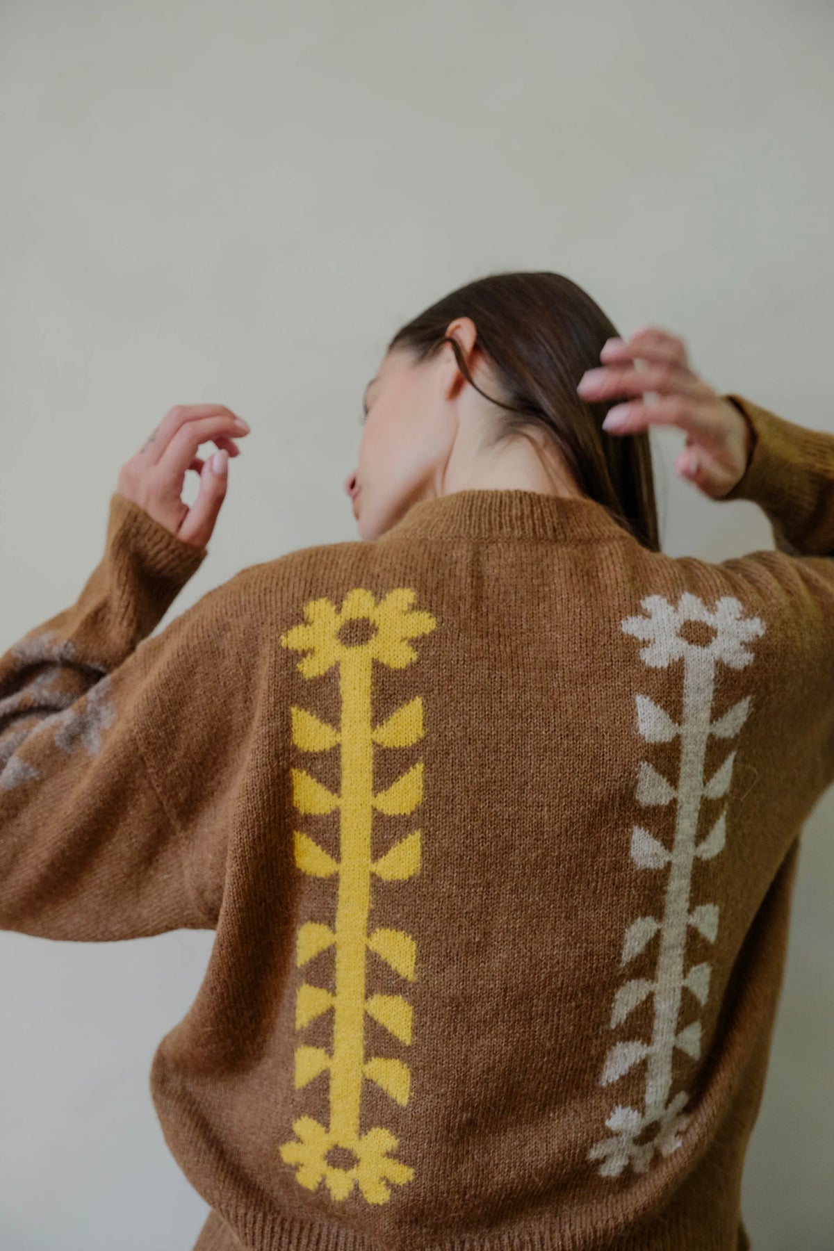 Flower Power Cardigan / Bark