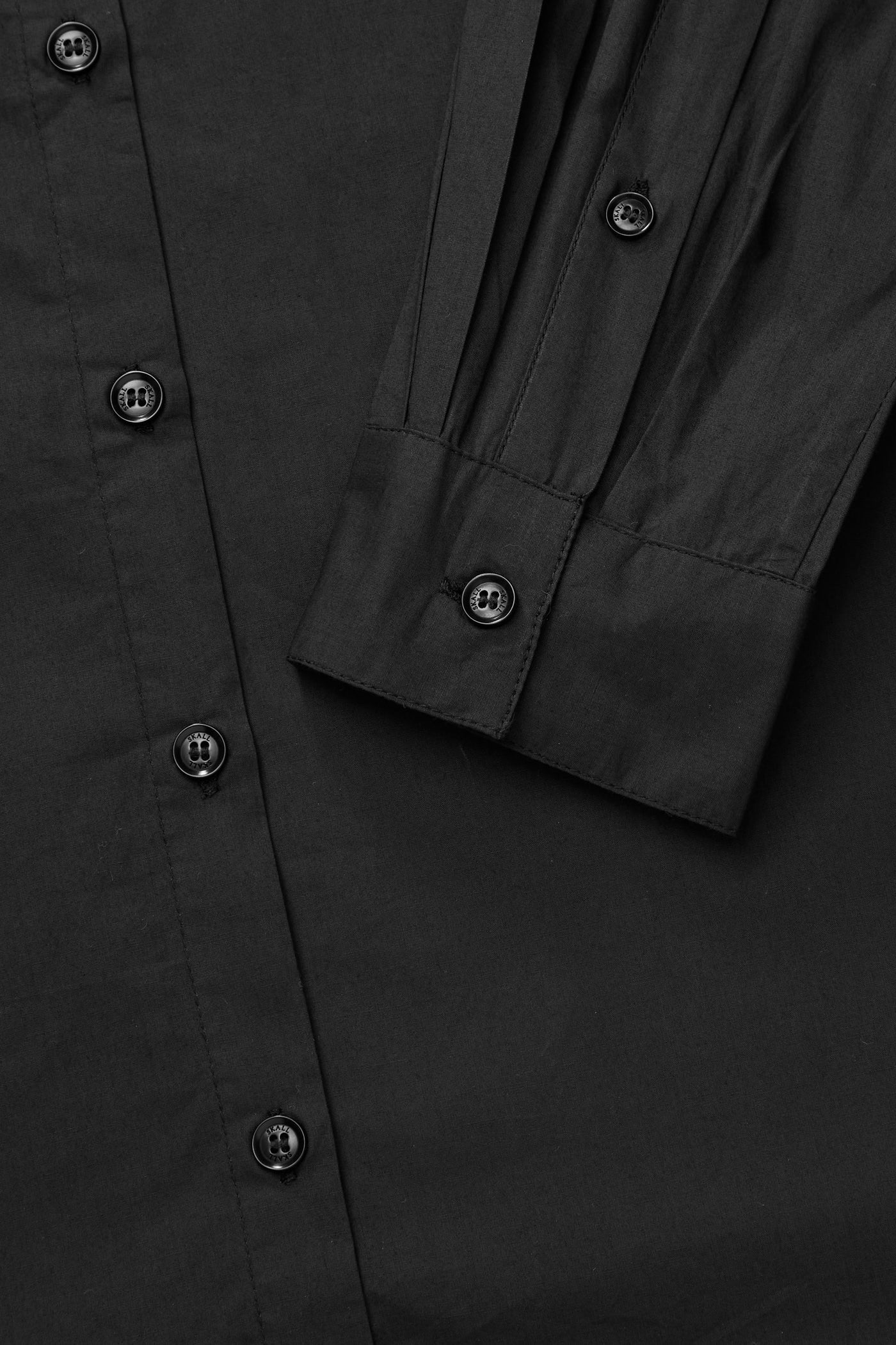Leigh Shirtdress / Black