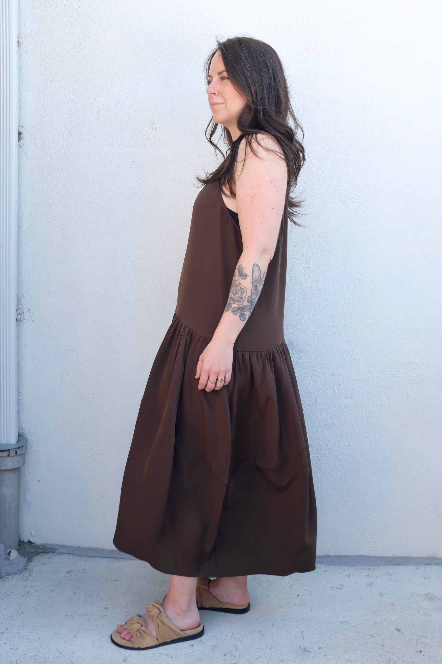 Modern Weaving Voluminous Tank Dress / Chocolate