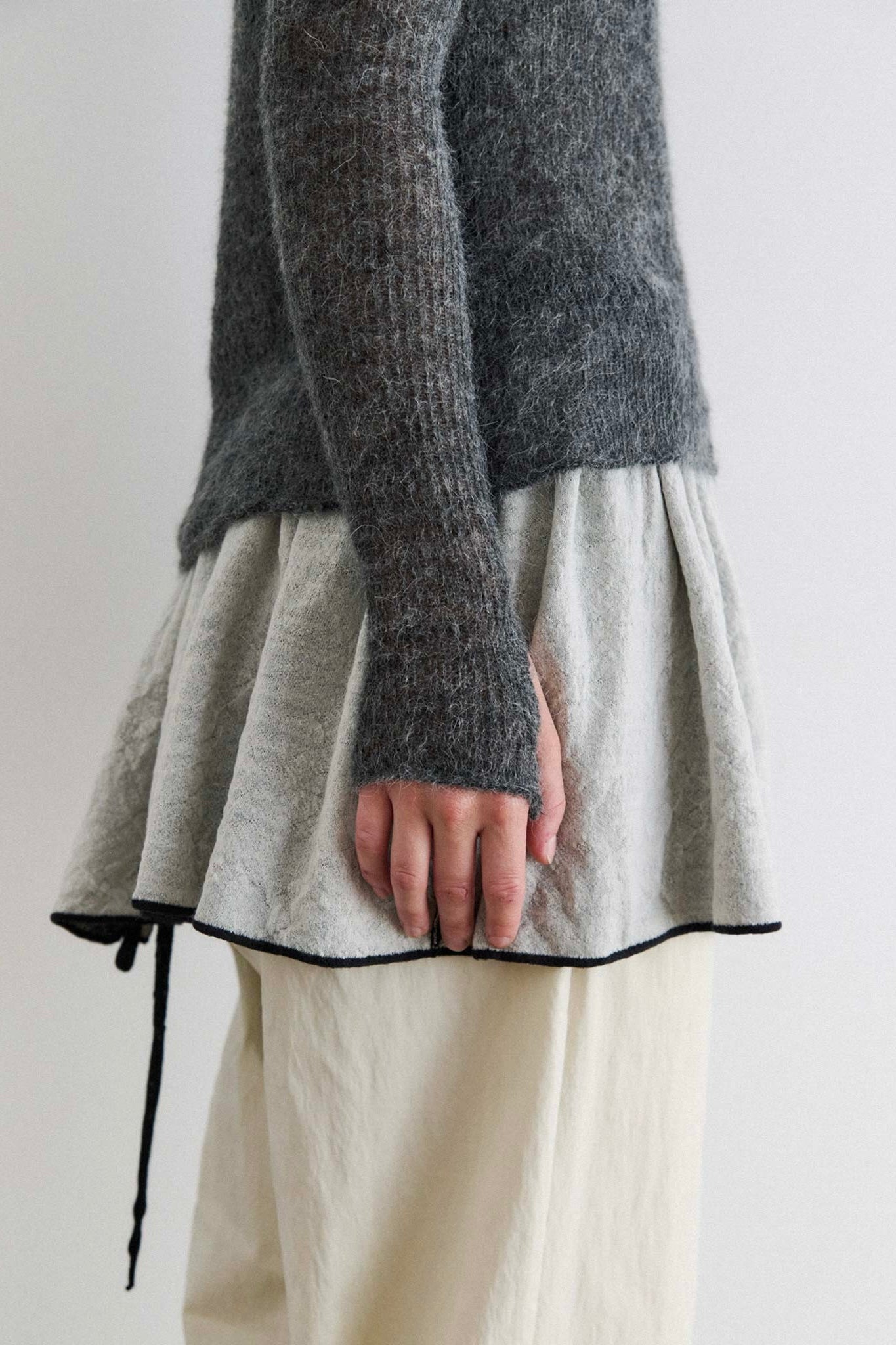 Rus Yubi Sweater / Anthracite