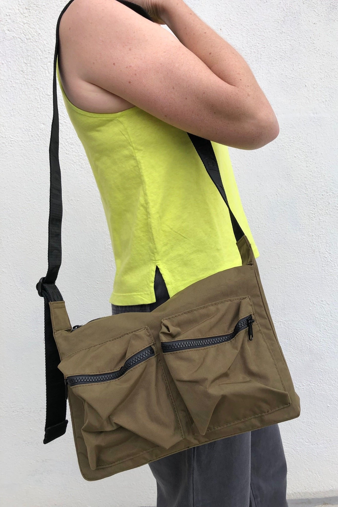 BAGGU Medium Cargo Crossbody / Seaweed