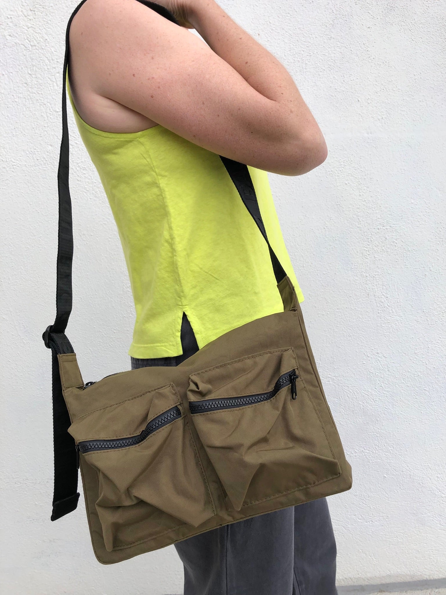 BAGGU Medium Cargo Crossbody / Seaweed