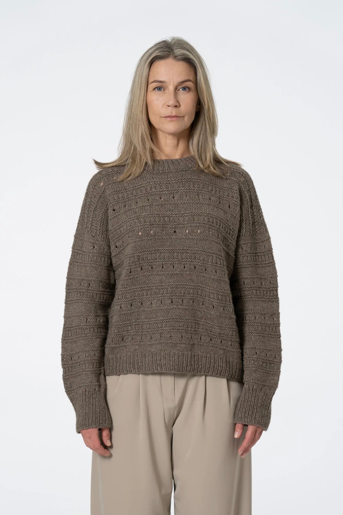 Dinadi Yak Handknit Structure Sweater / Oat Brown