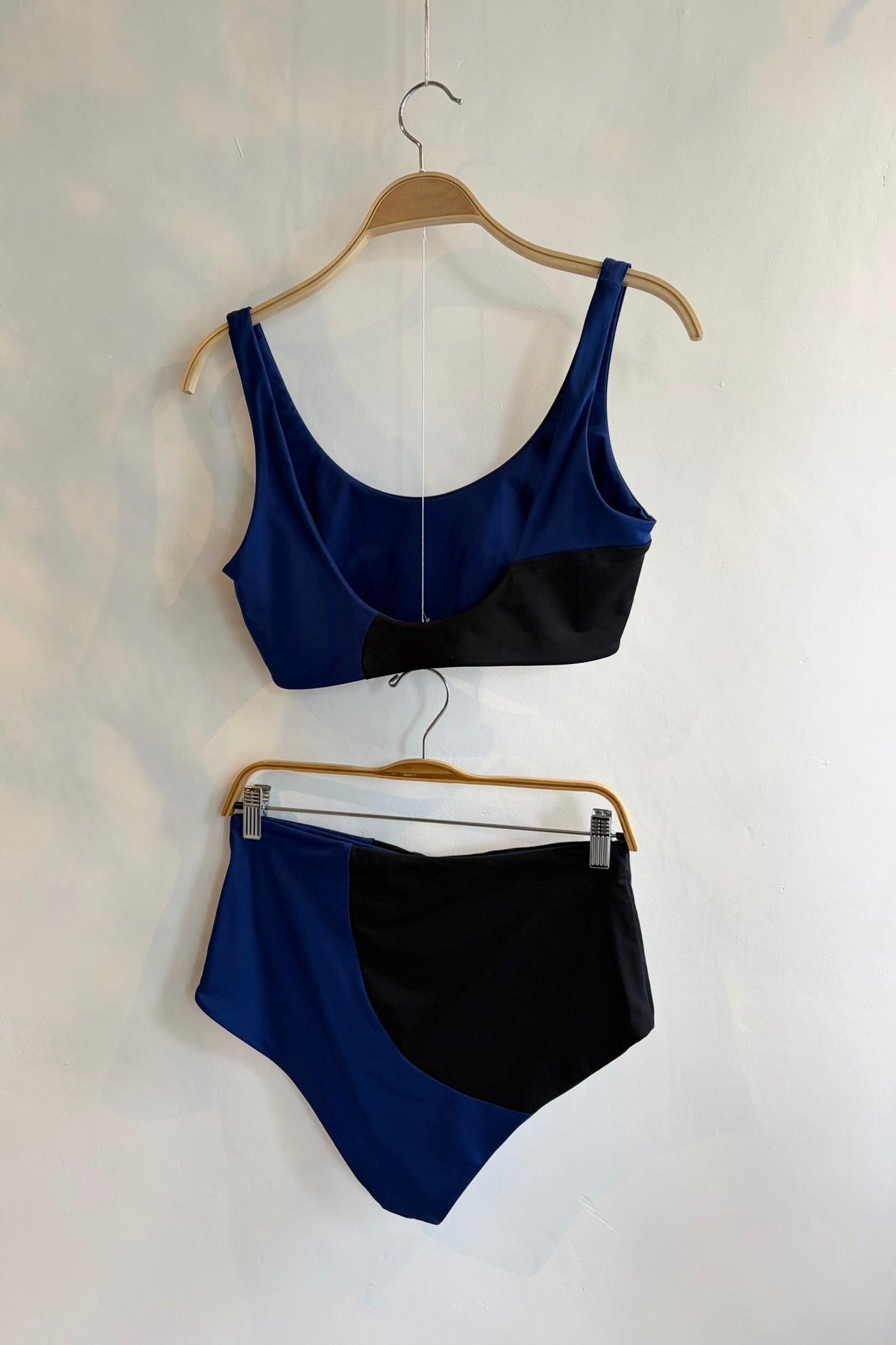 Pre-Loved / Mara Hoffman 2 Piece Swimsuit / Black &amp; Blue / Large