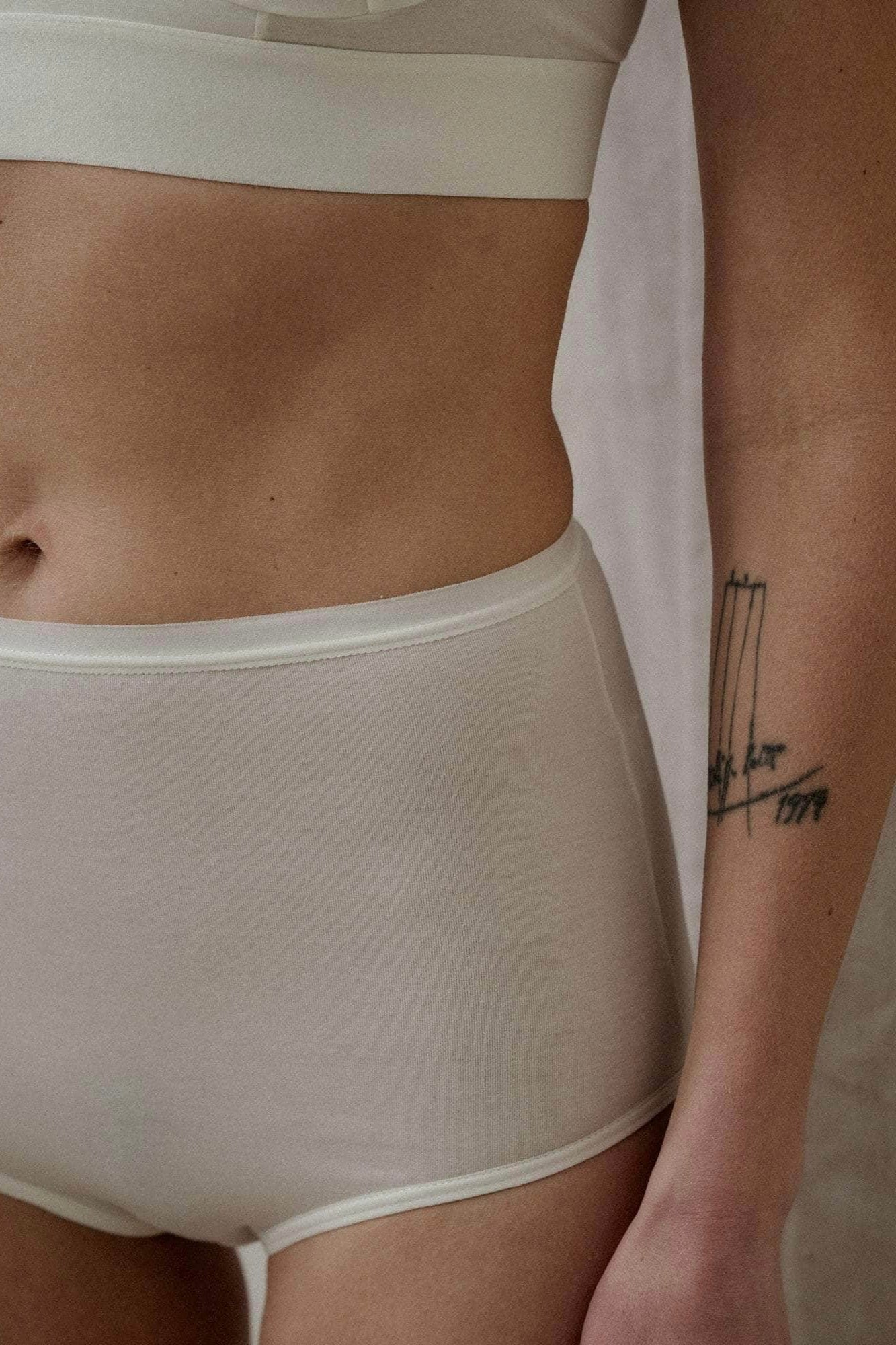 Baserange Highwaist Bell Pant / Undyed