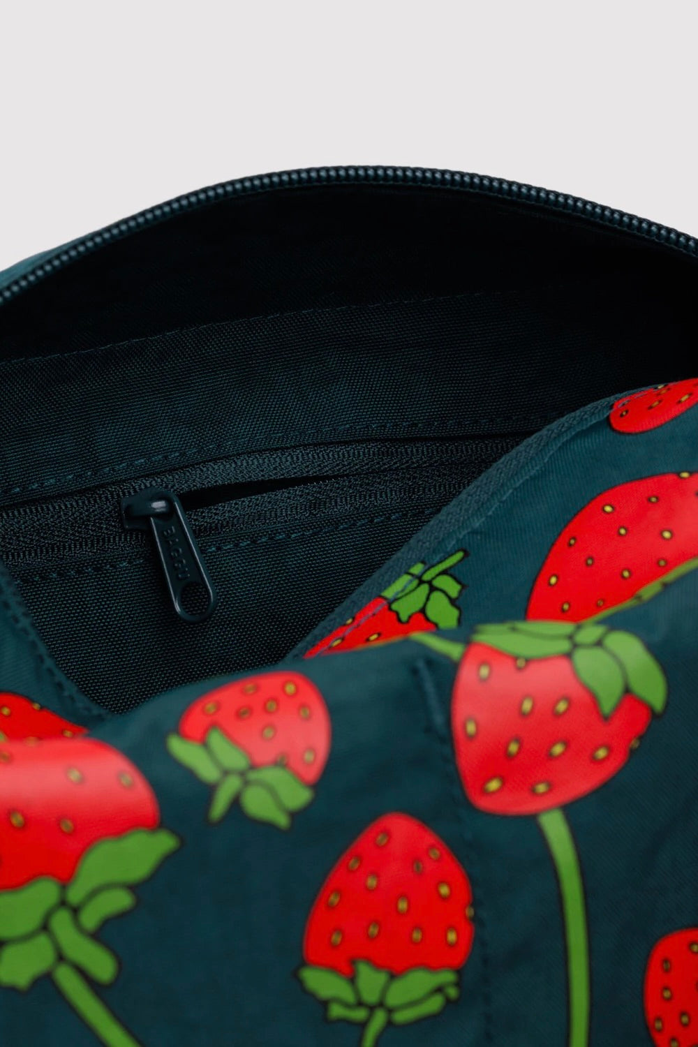 BAGGU Dopp Kit / Strawberry Blossom