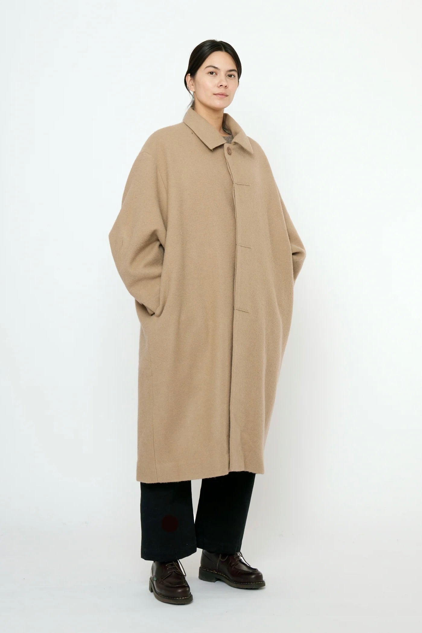 7115 by Szeki Cuffed Wool Coat / Desert Sand