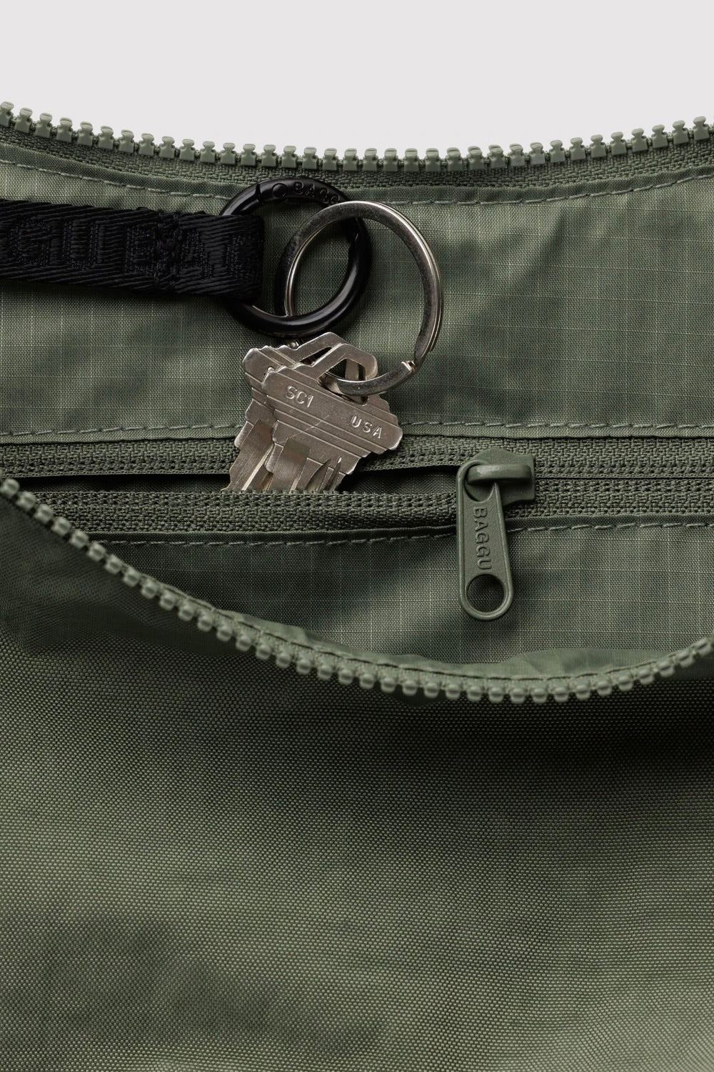 Medium Nylon Crescent Bag / Caper