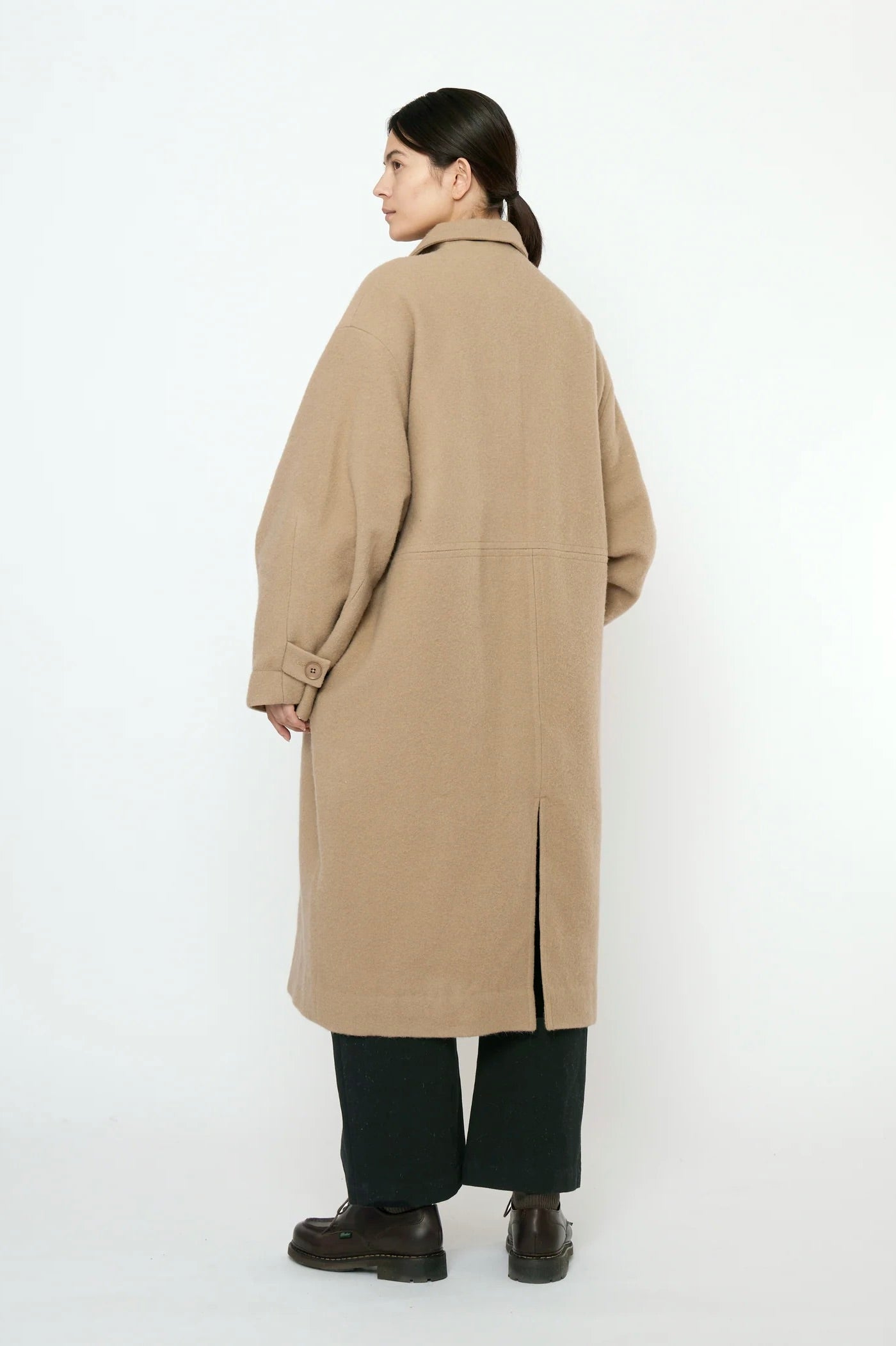 7115 by Szeki Cuffed Wool Coat / Desert Sand