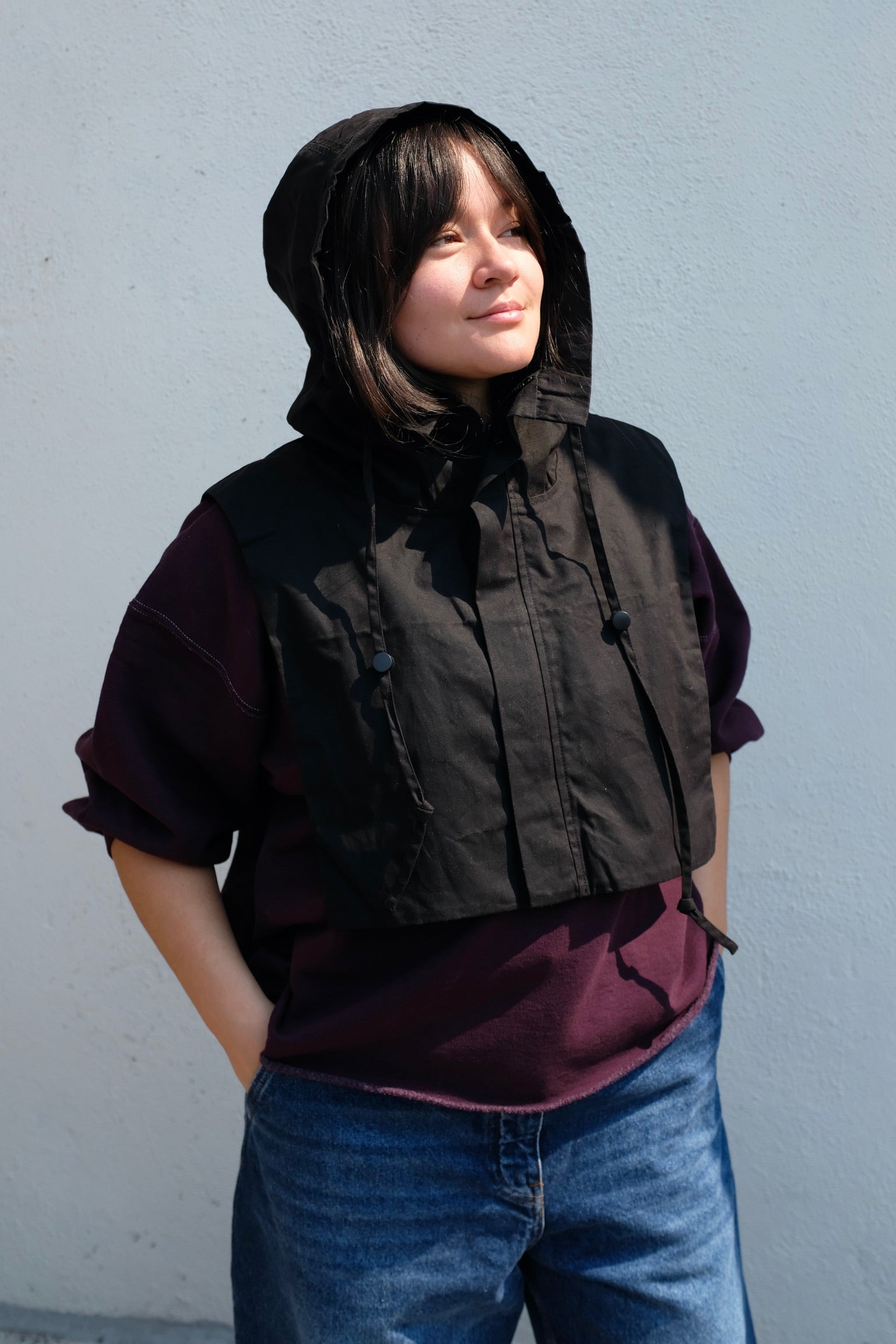 7115 By Szeki Waxed Hooded Vest / Charcoal